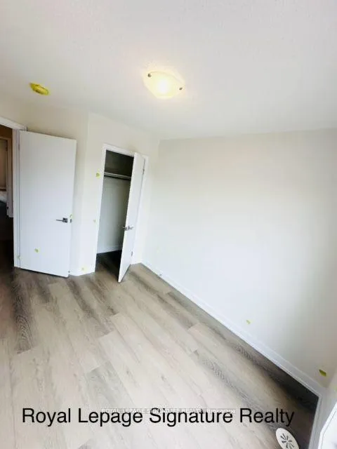 Photo 6 of 1322 Kobzar Drive, Oakville, Northwest — HOMEH