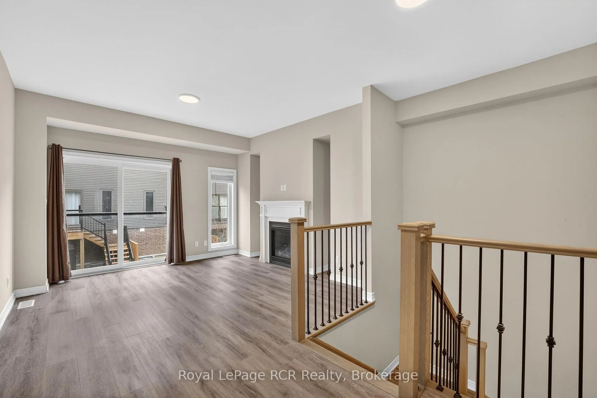 Photo 9 of 45 Winters Crescent, Collingwood — HOMEH