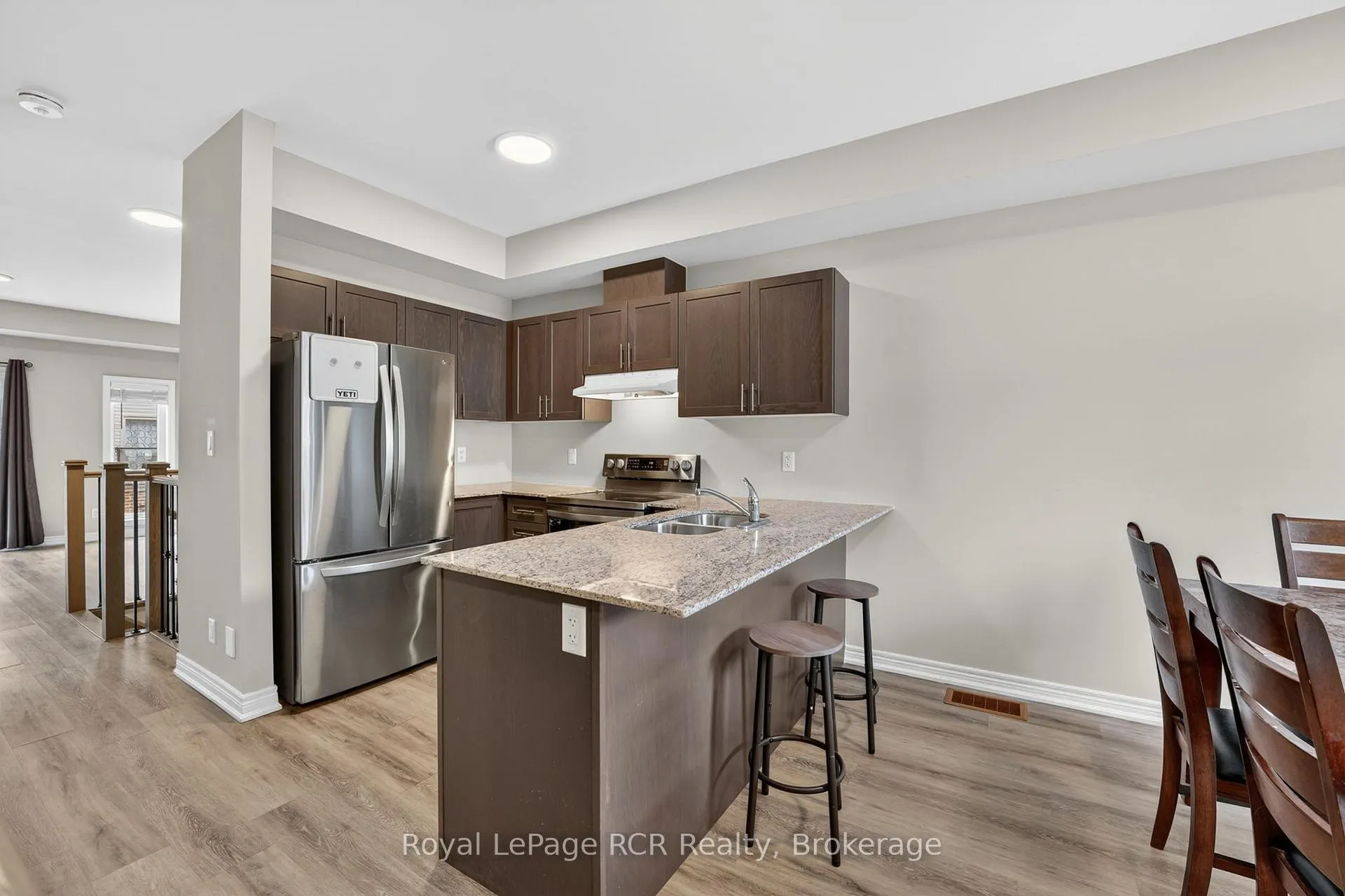 Photo 20 of 45 Winters Crescent, Collingwood — HOMEH