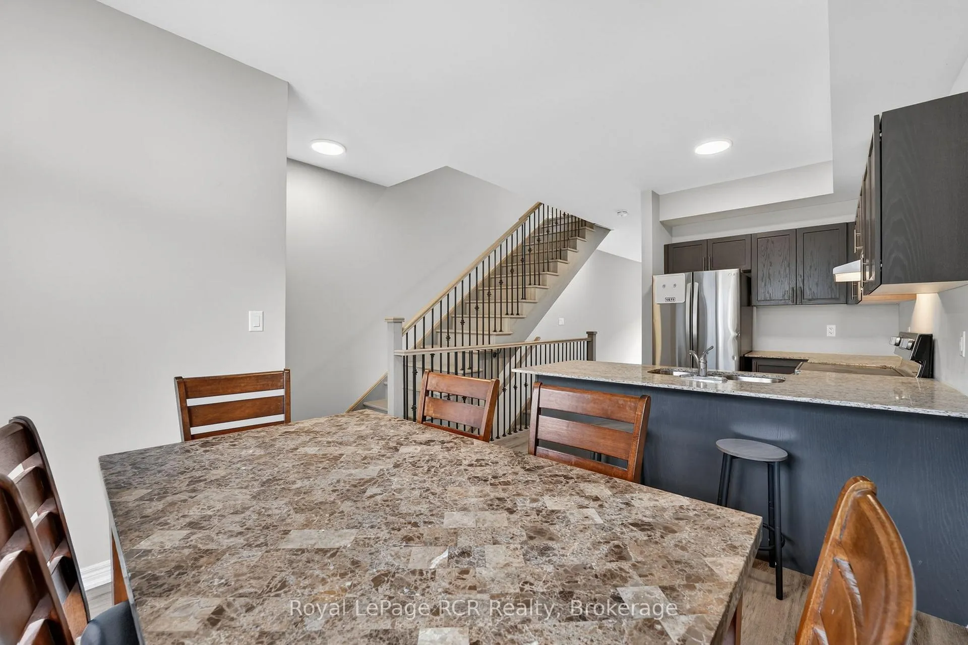 Photo 21 of 45 Winters Crescent, Collingwood — HOMEH