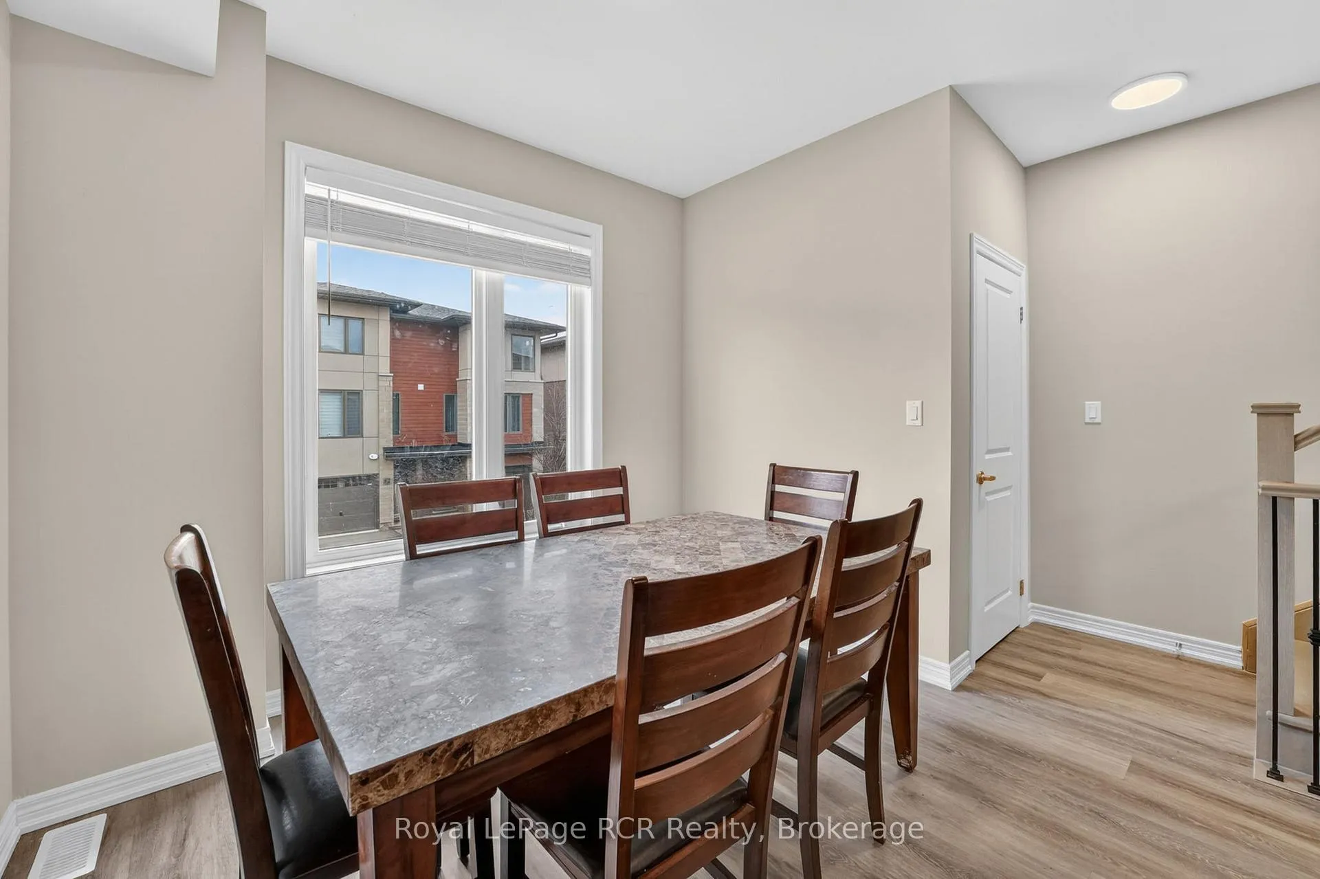 Photo 22 of 45 Winters Crescent, Collingwood — HOMEH
