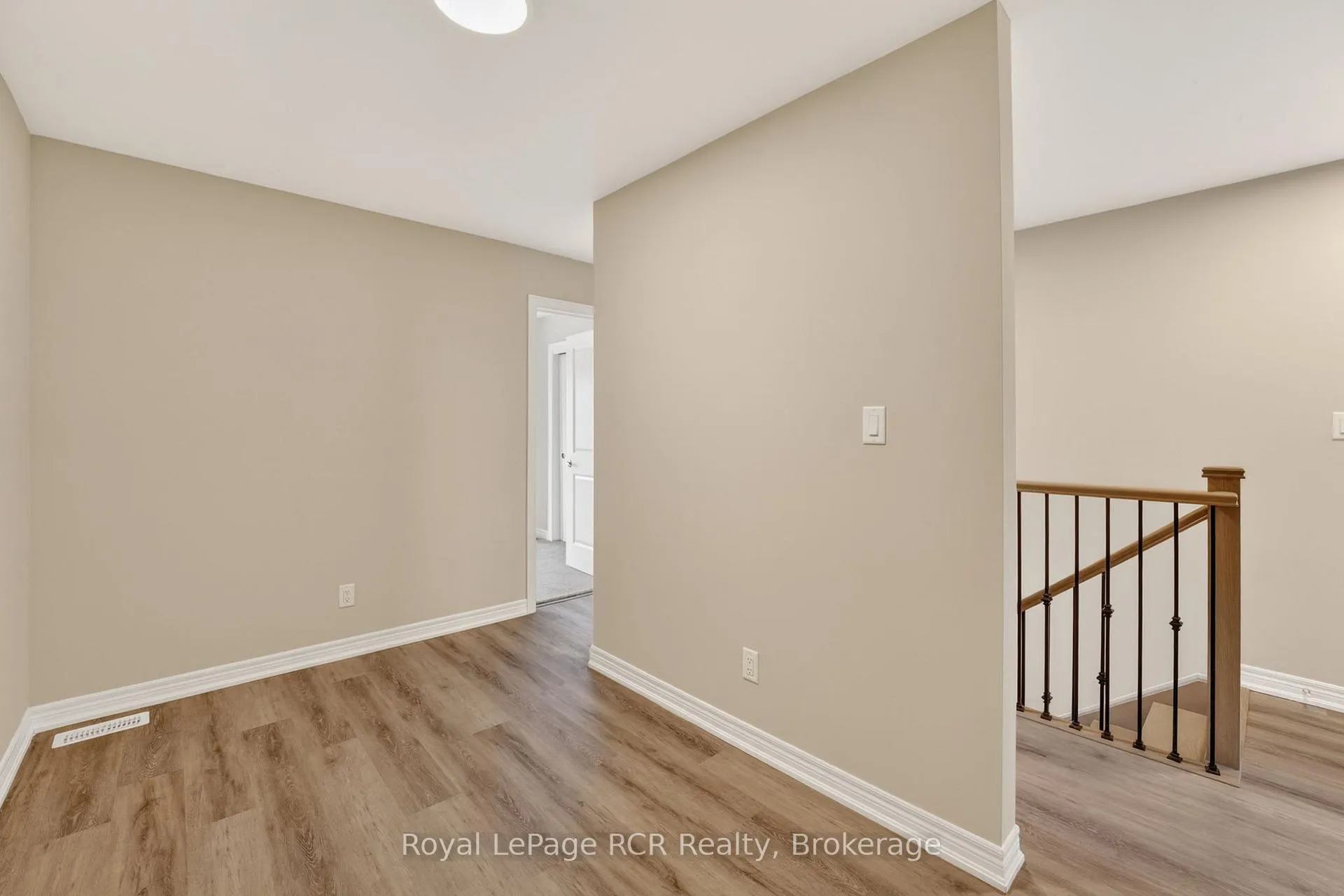Photo 30 of 45 Winters Crescent, Collingwood — HOMEH