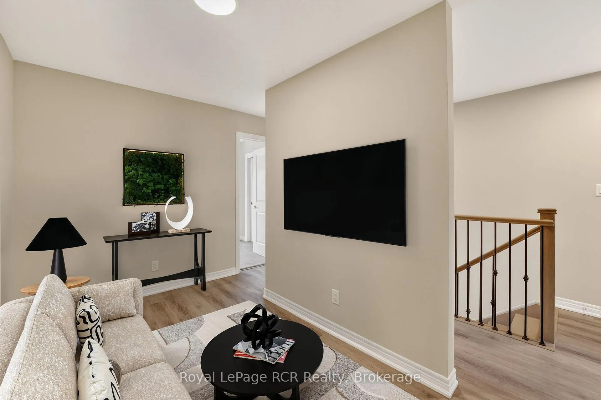 Photo 35 of 45 Winters Crescent, Collingwood — HOMEH