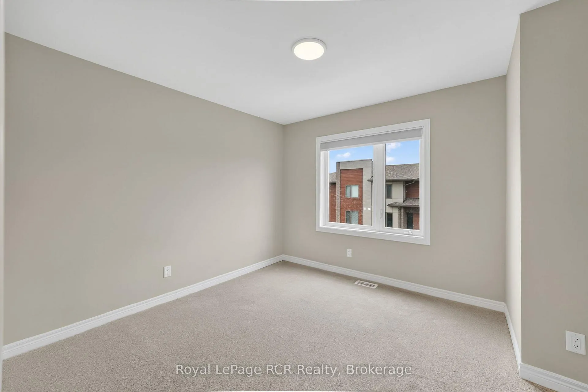 Photo 37 of 45 Winters Crescent, Collingwood — HOMEH