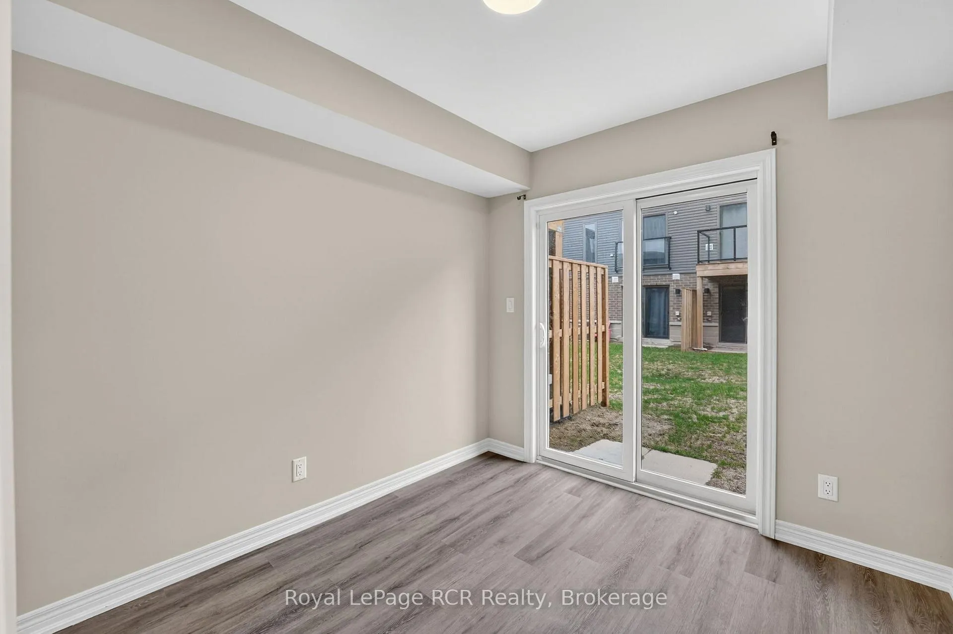 Photo 43 of 45 Winters Crescent, Collingwood — HOMEH