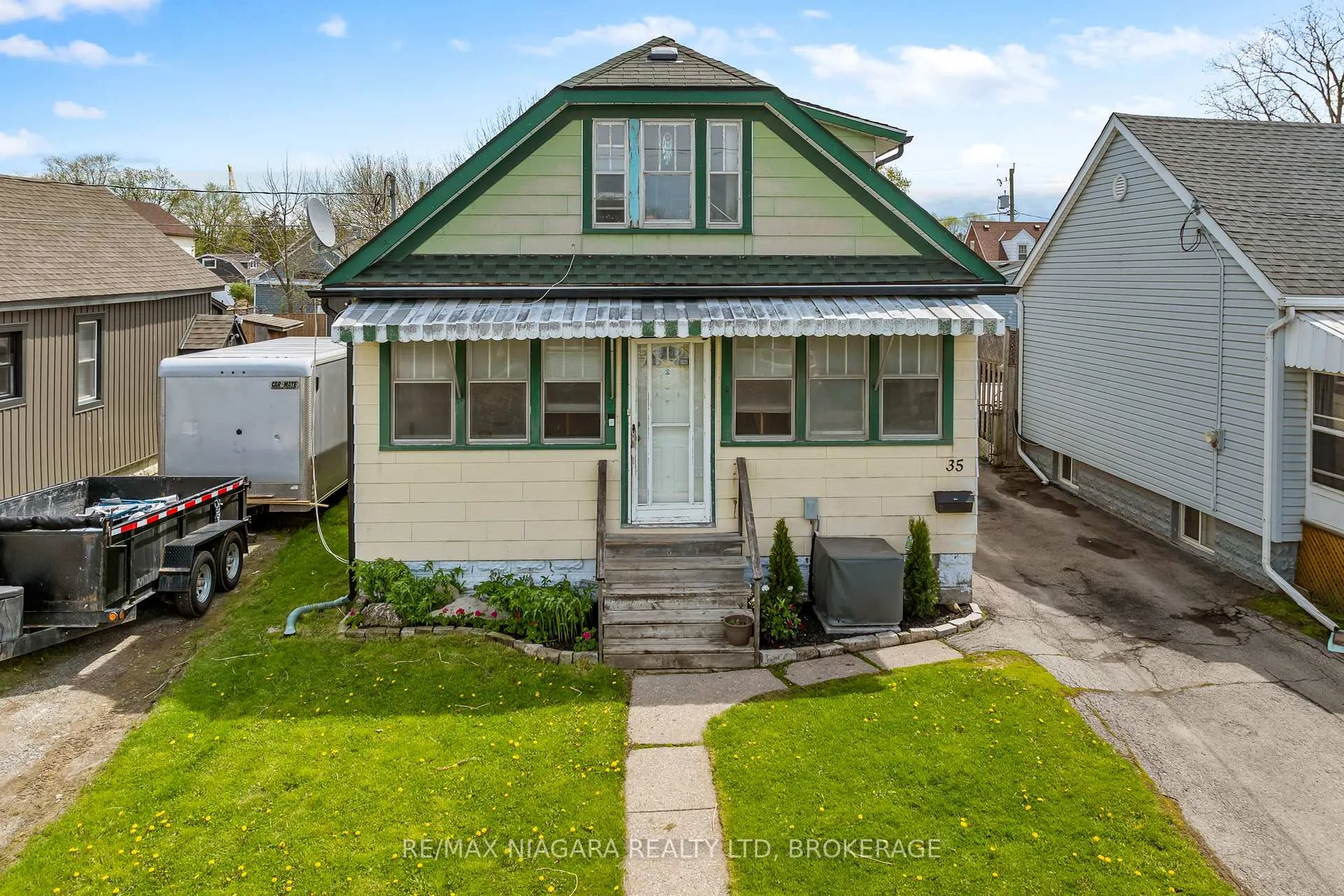 Photo 3 of 35 Deere Street, Welland, Lincoln/Crowland — HOMEH