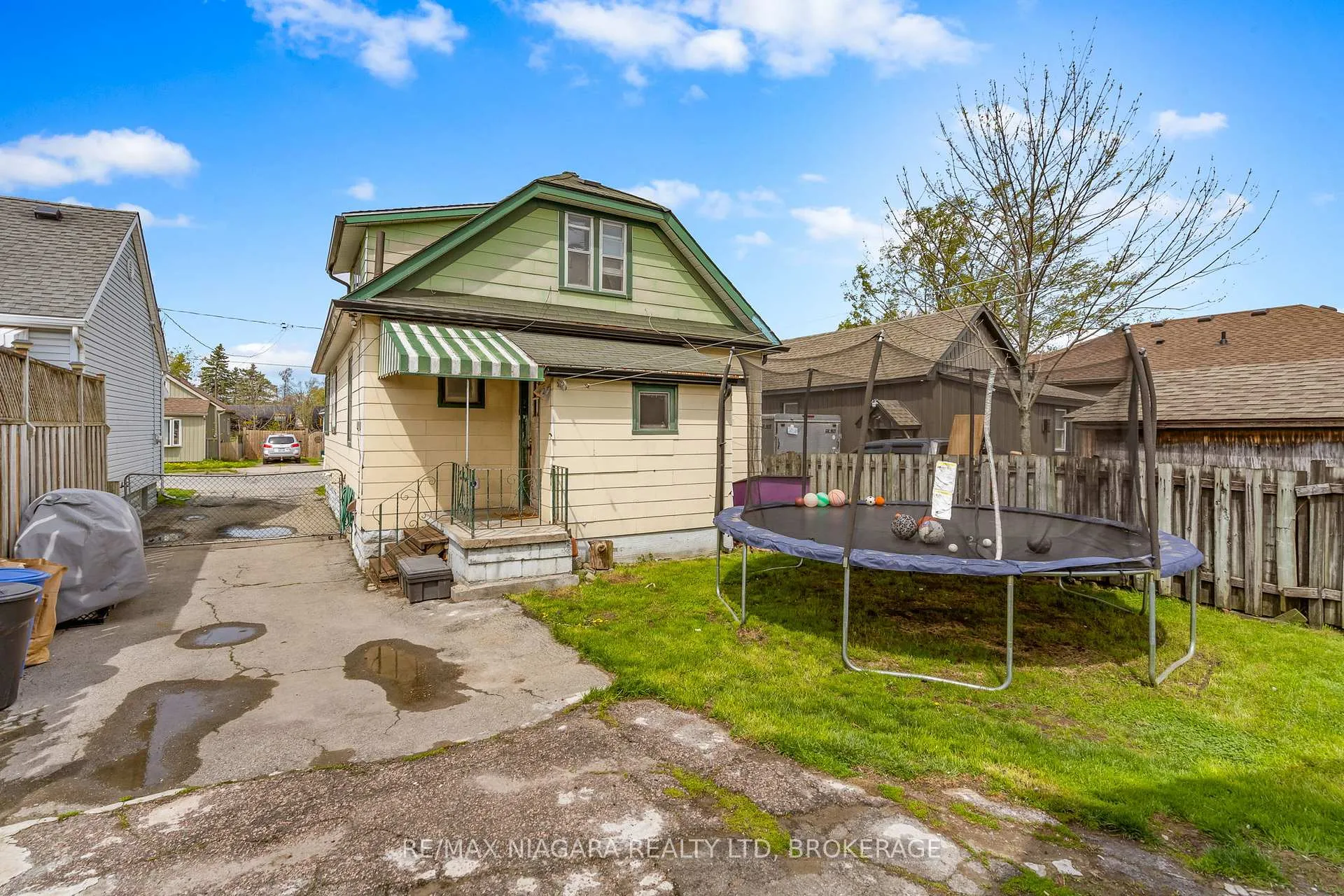 Photo 20 of 35 Deere Street, Welland, Lincoln/Crowland — HOMEH