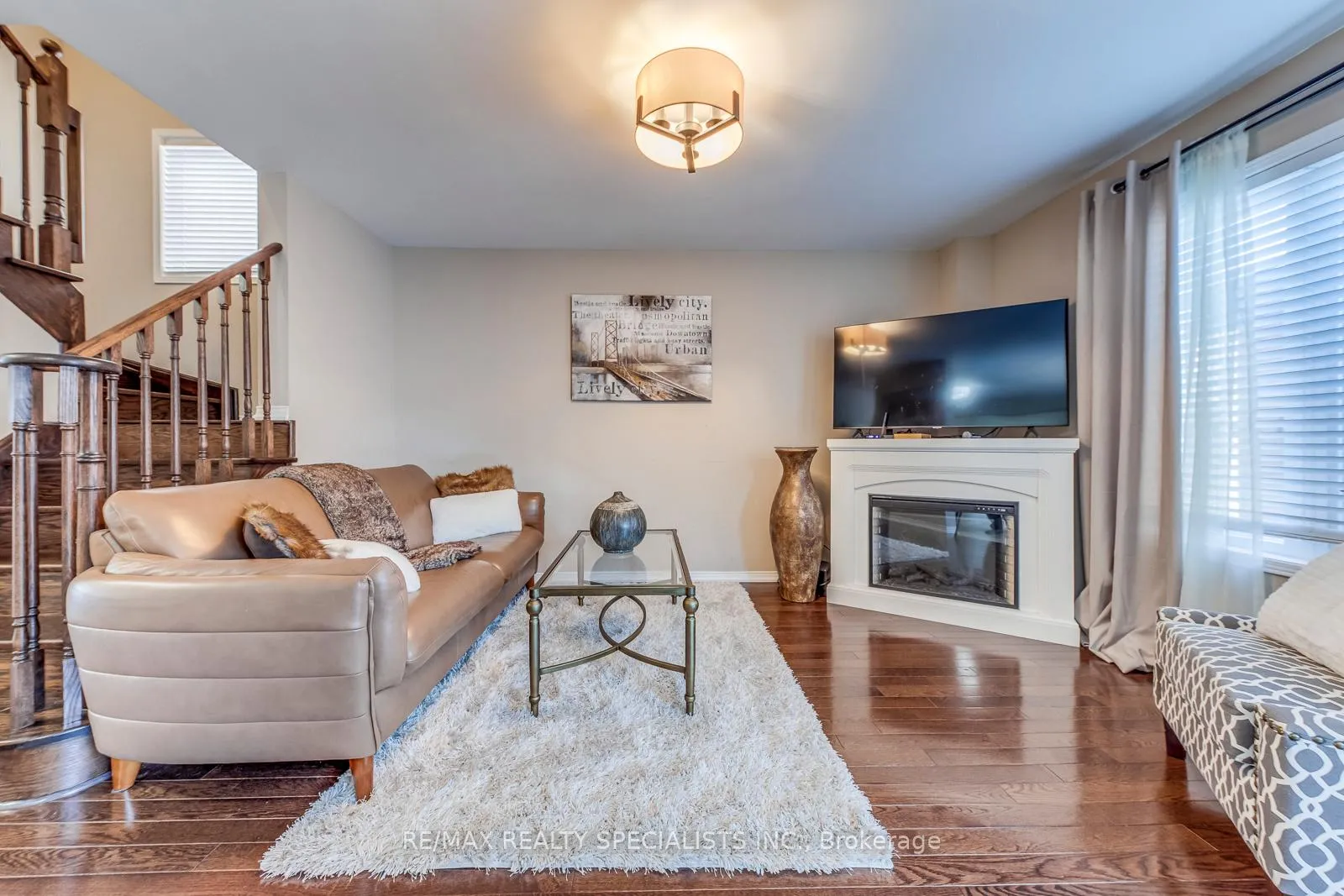 Photo 10 of 71 Summerside Avenue, Whitby, Taunton North — HOMEH