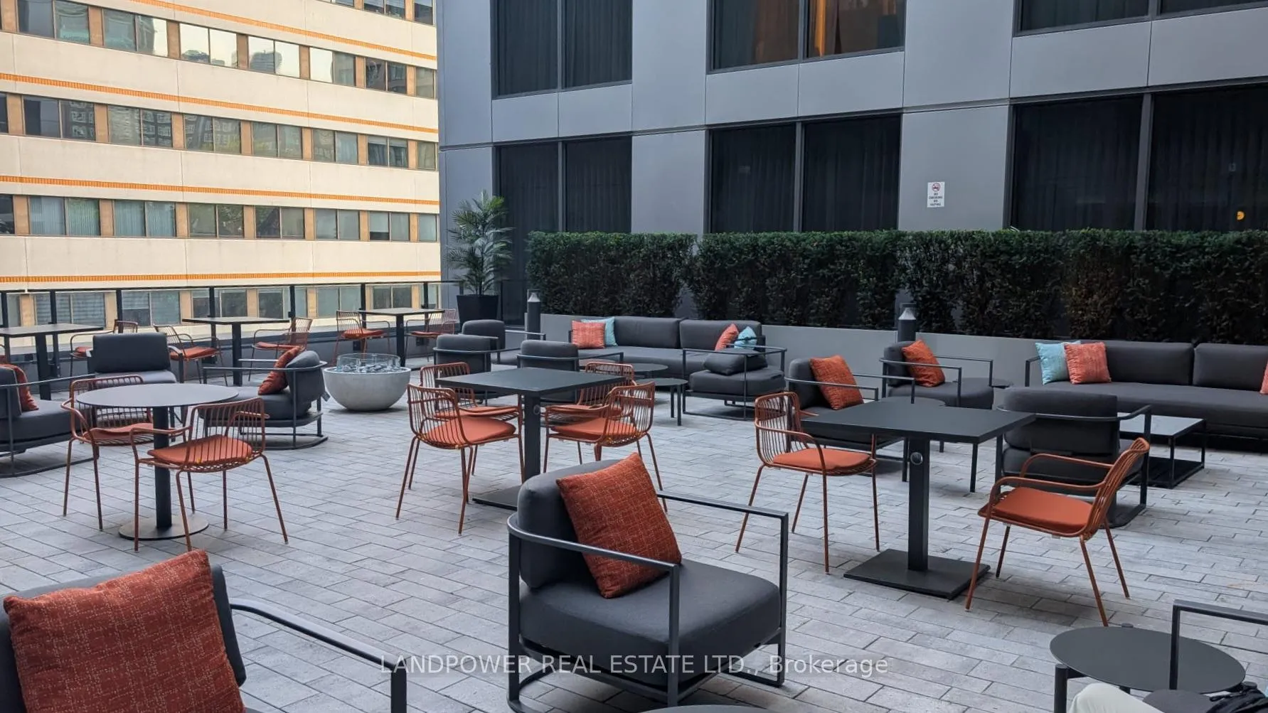 Photo 10 of Unit 5508, 395 Bloor Street E, Toronto, Rosedale-Moore Park — HOMEH