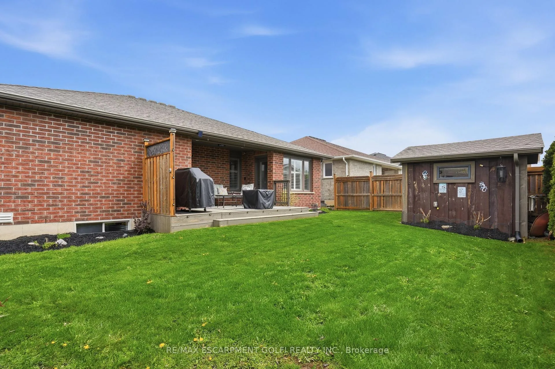 Photo 34 of 35 Patten Drive, Brant, South Dumfries — HOMEH