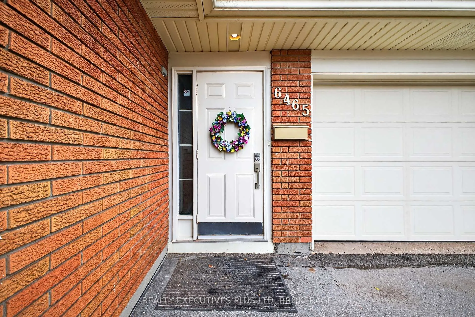 Photo 3 of 6465 Wendy Drive, Niagara Falls, Oldfield — HOMEH