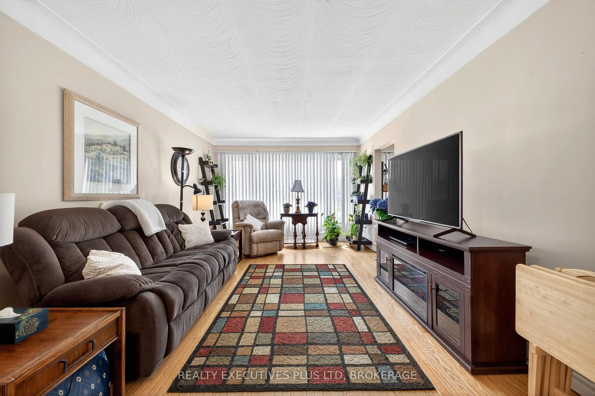 Photo 12 of 6465 Wendy Drive, Niagara Falls, Oldfield — HOMEH
