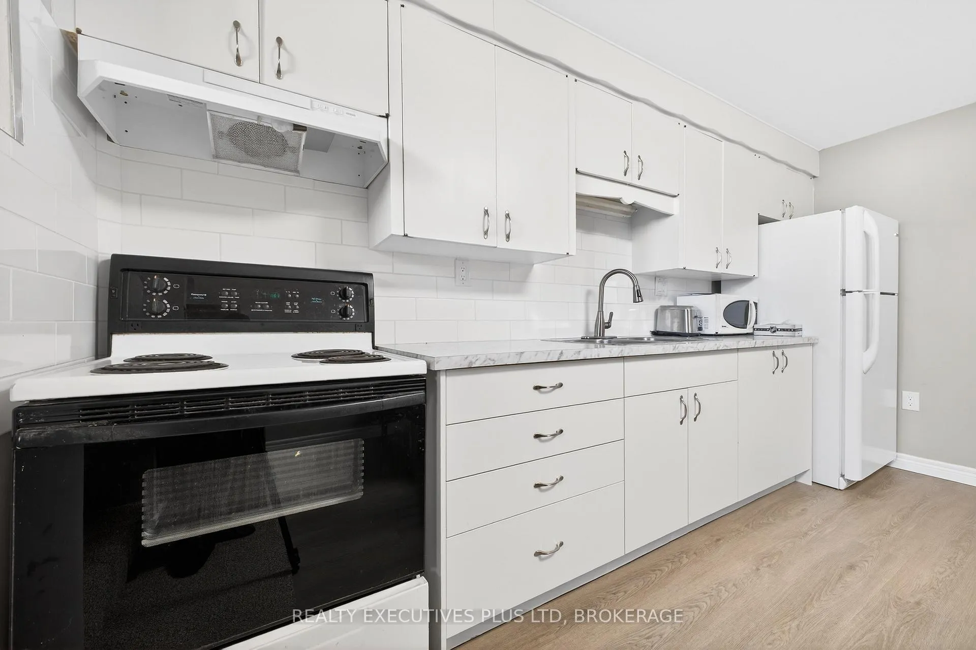 Photo 29 of 6465 Wendy Drive, Niagara Falls, Oldfield — HOMEH