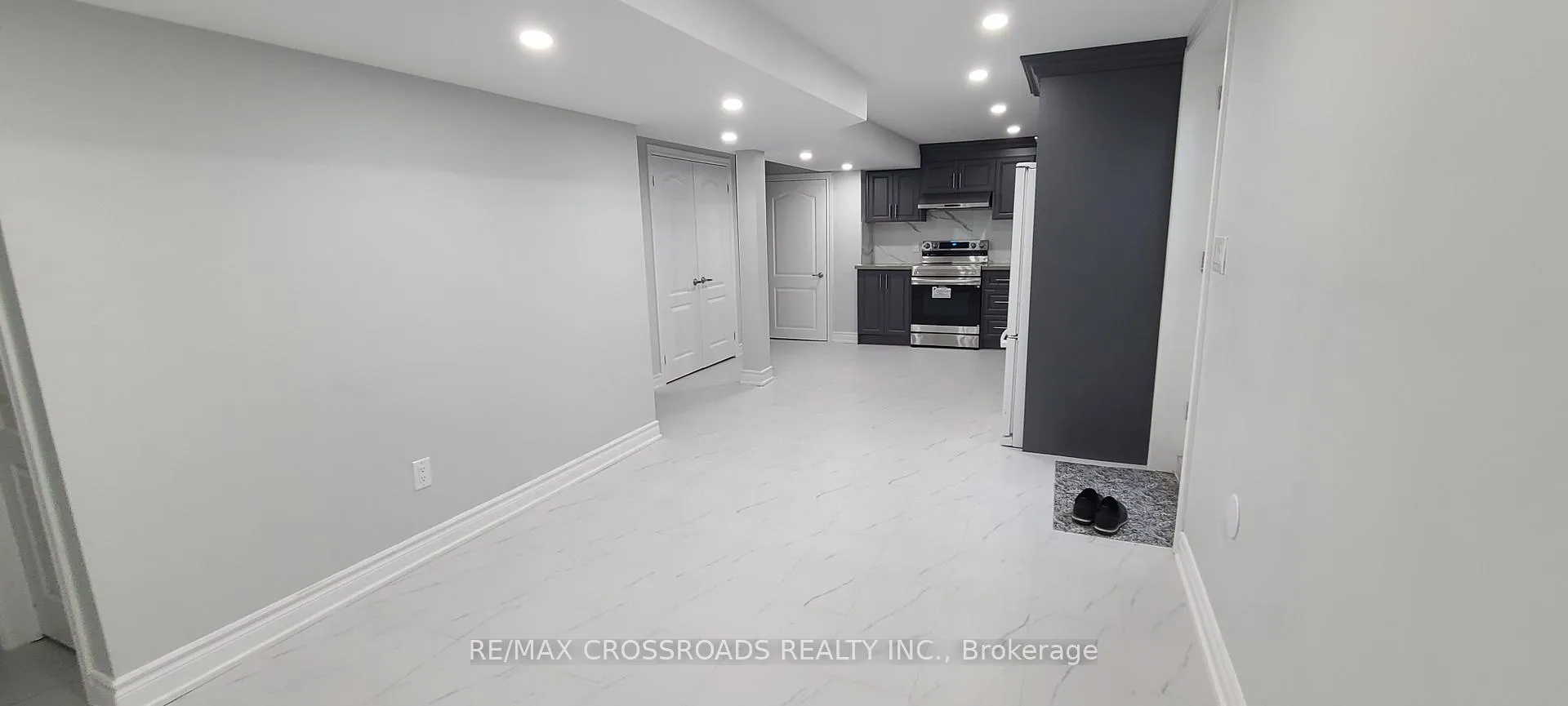 Photo 4 of 69 Bluebell Crescent, Whitby, Lynde Creek — HOMEH