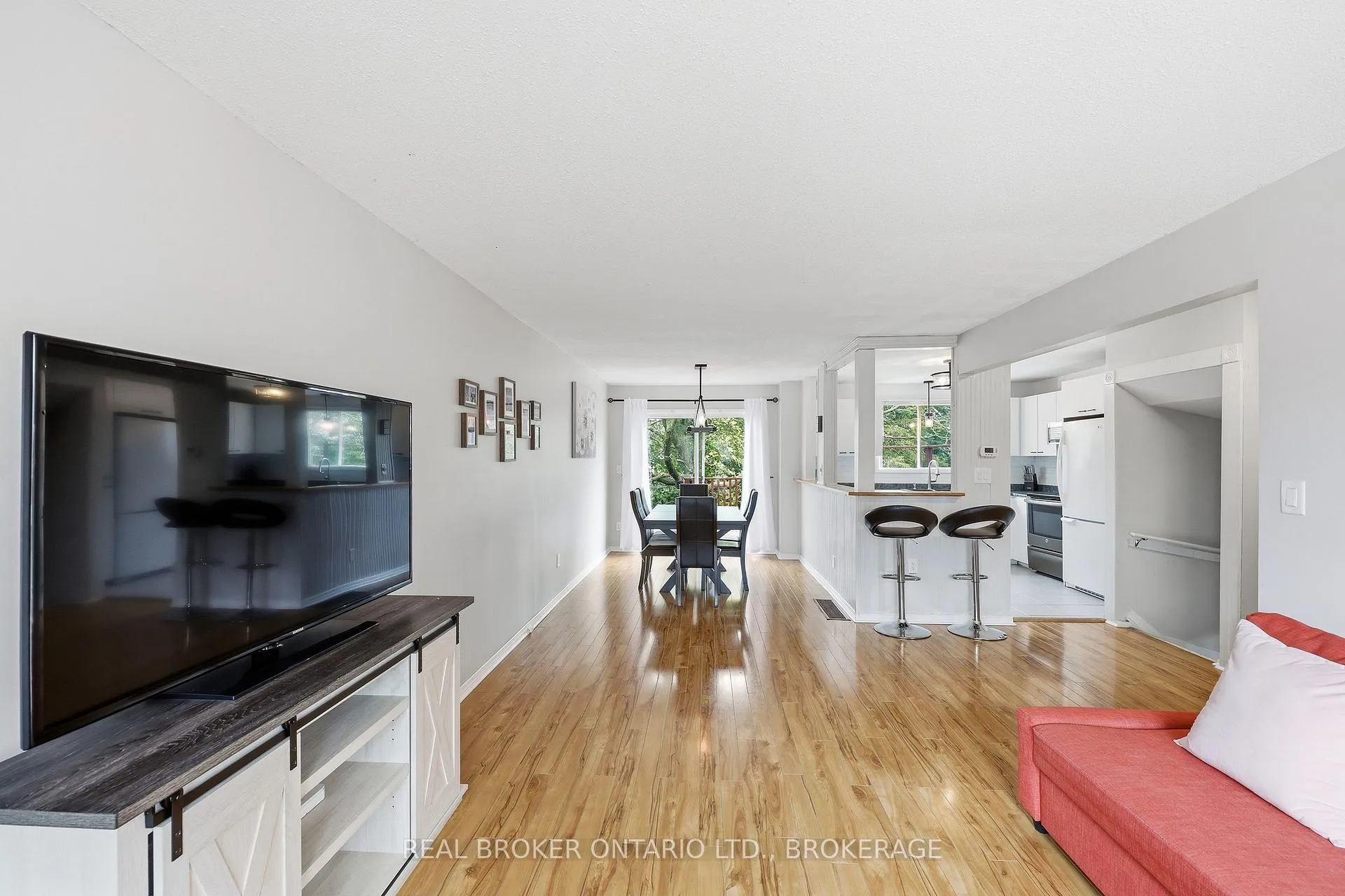 Photo 17 of 55 Limeridge Drive, Kingston, Kingston East (Incl Barret Crt) — HOMEH