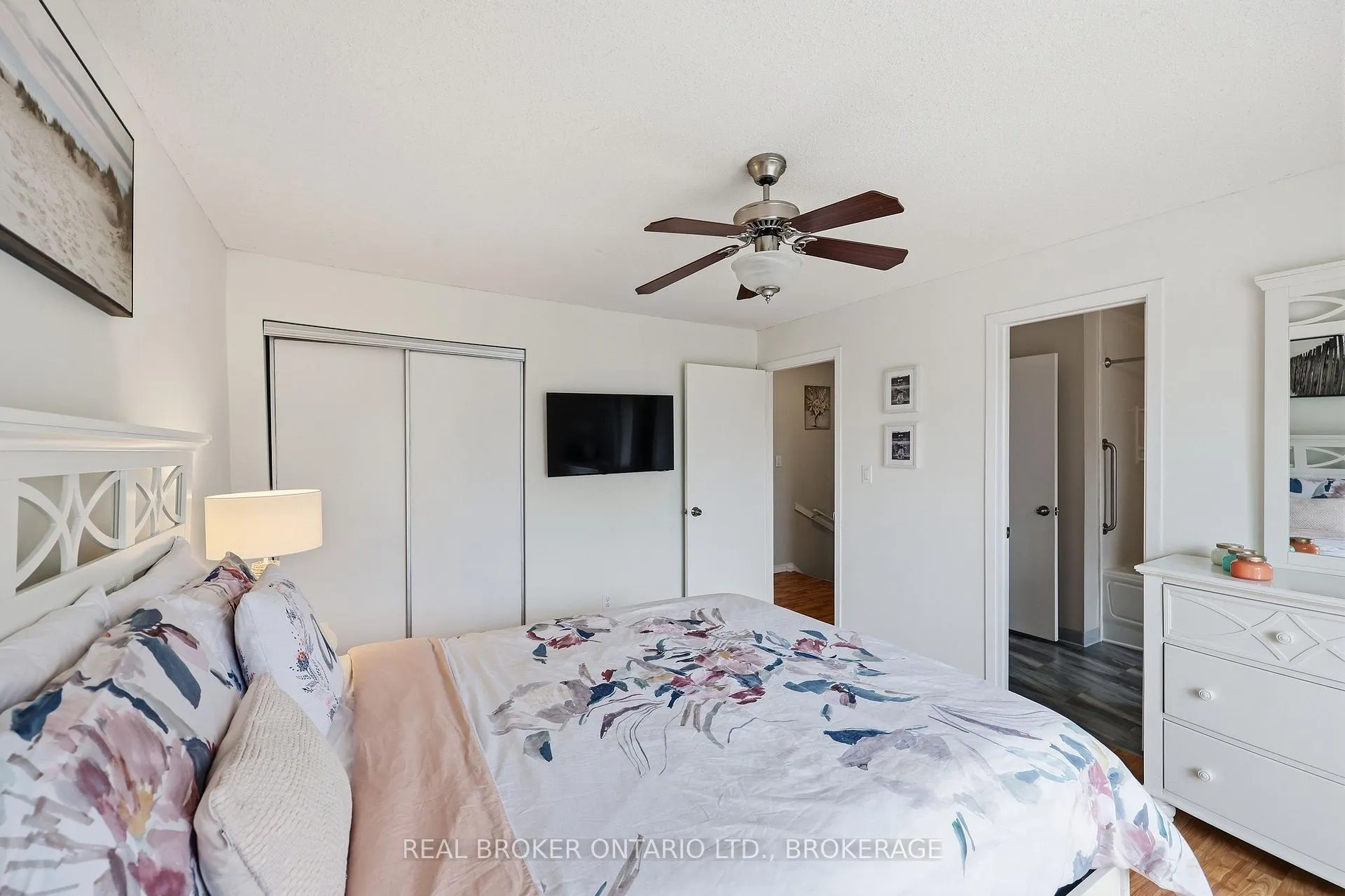 Photo 21 of 55 Limeridge Drive, Kingston, Kingston East (Incl Barret Crt) — HOMEH