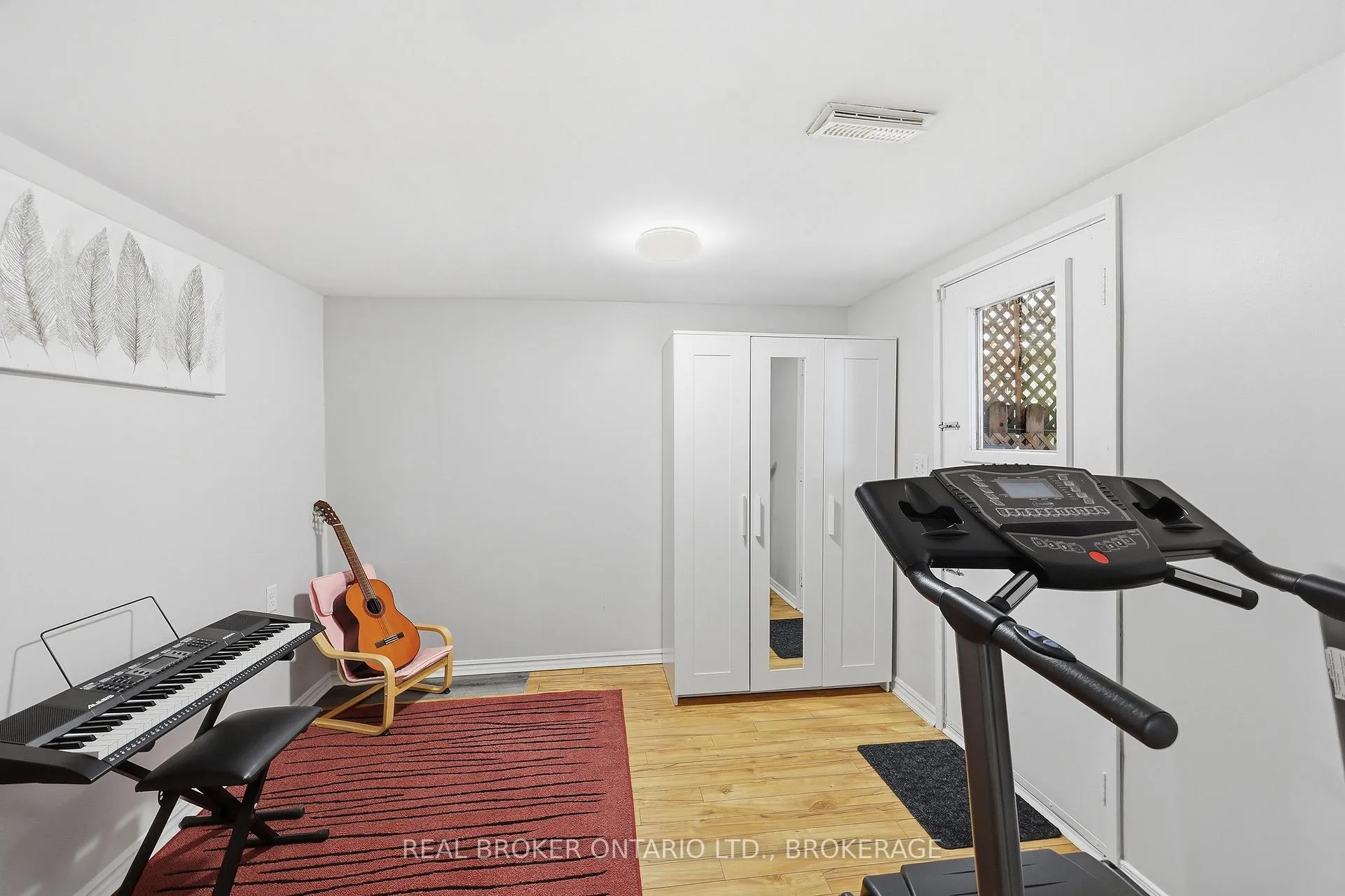 Photo 28 of 55 Limeridge Drive, Kingston, Kingston East (Incl Barret Crt) — HOMEH