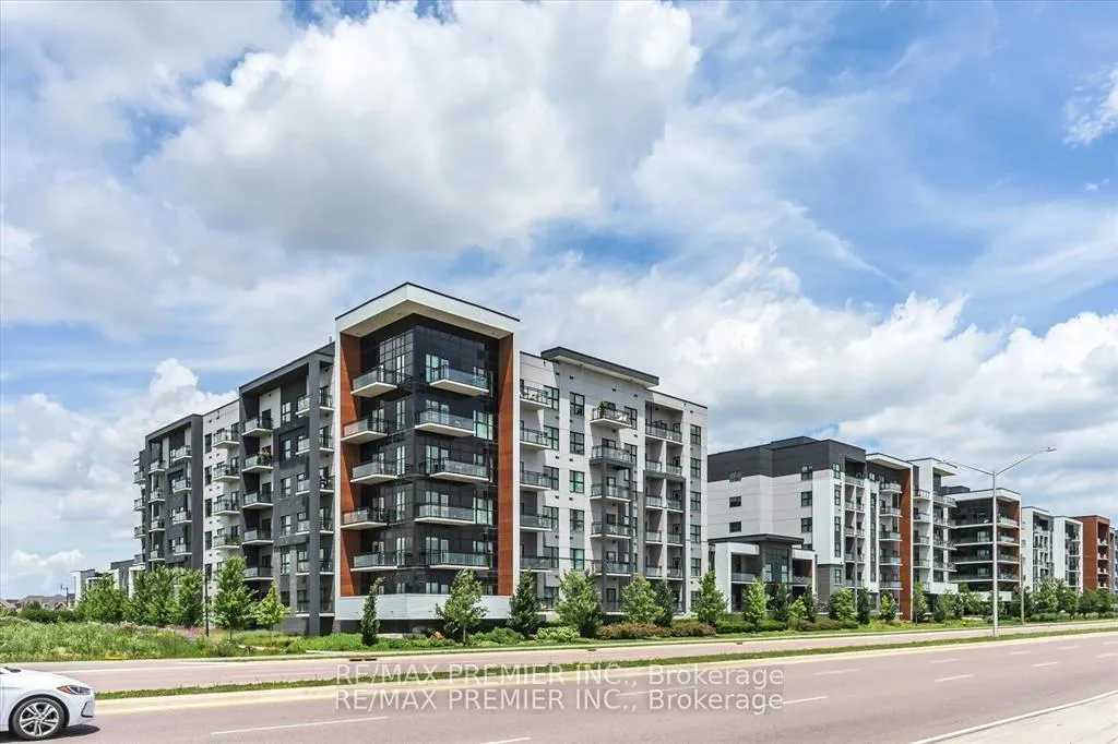 Front of Unit 421, 102 Grovewood Common