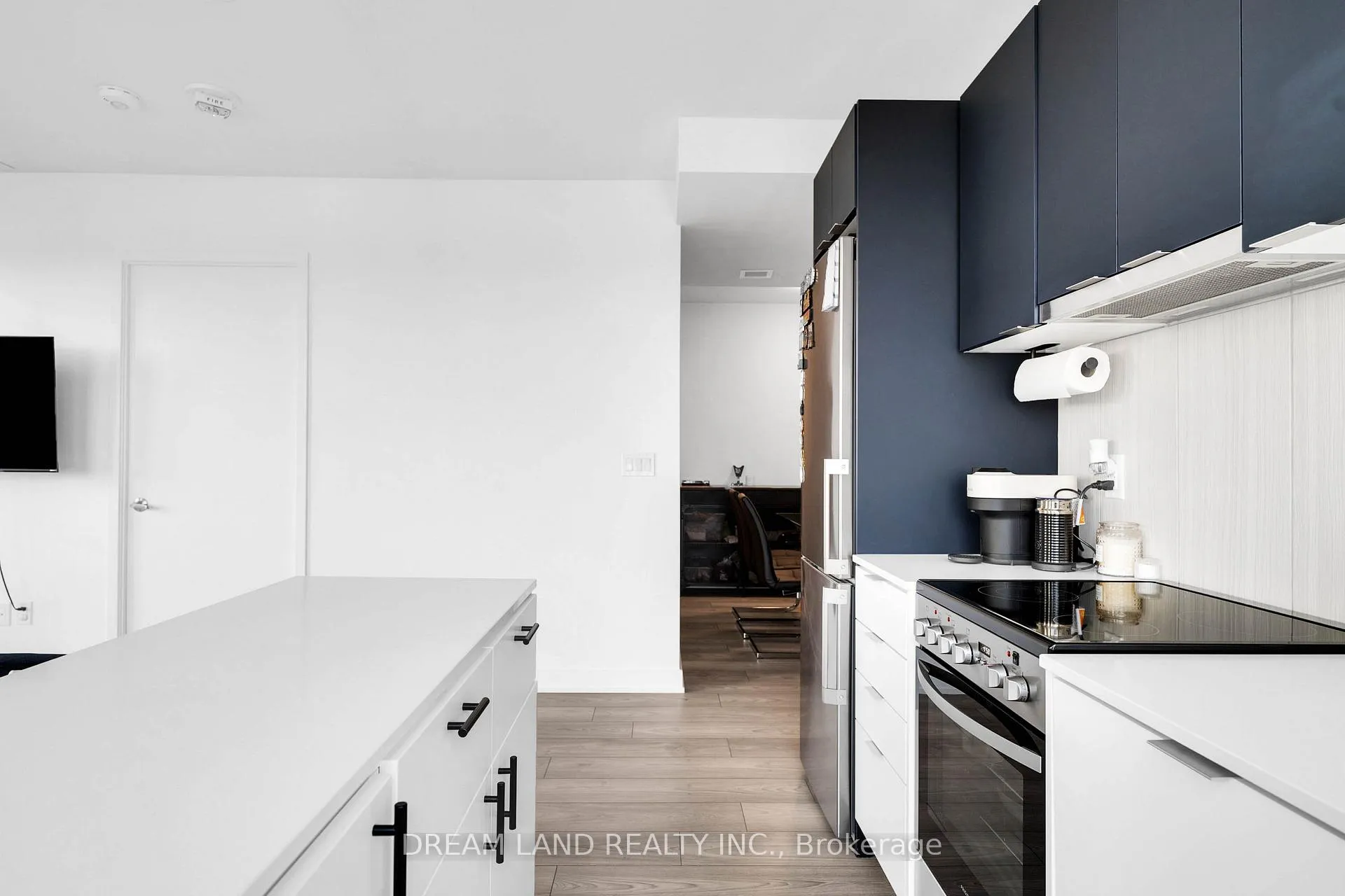 Photo 21 of Unit 621, 8 Tippett Road, North York, Clanton Park — HOMEH