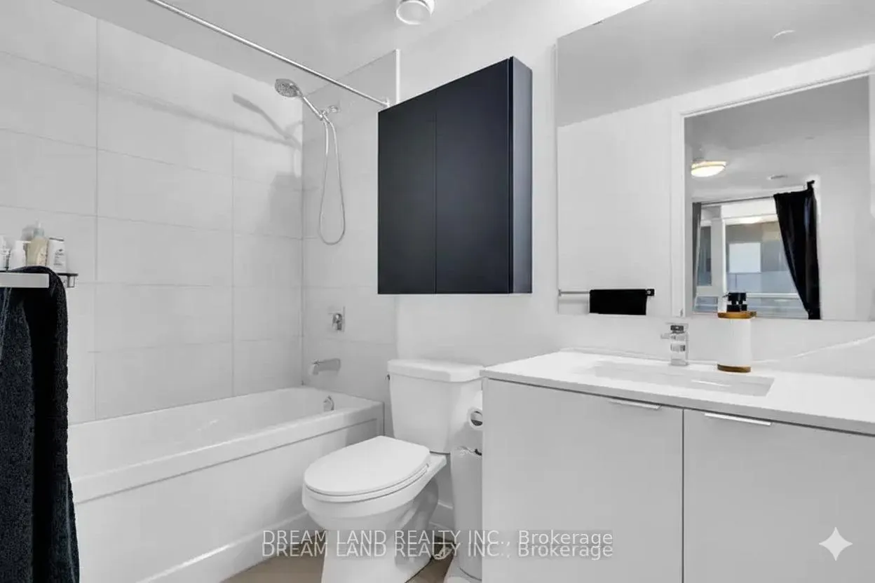 Photo 25 of Unit 621, 8 Tippett Road, North York, Clanton Park — HOMEH
