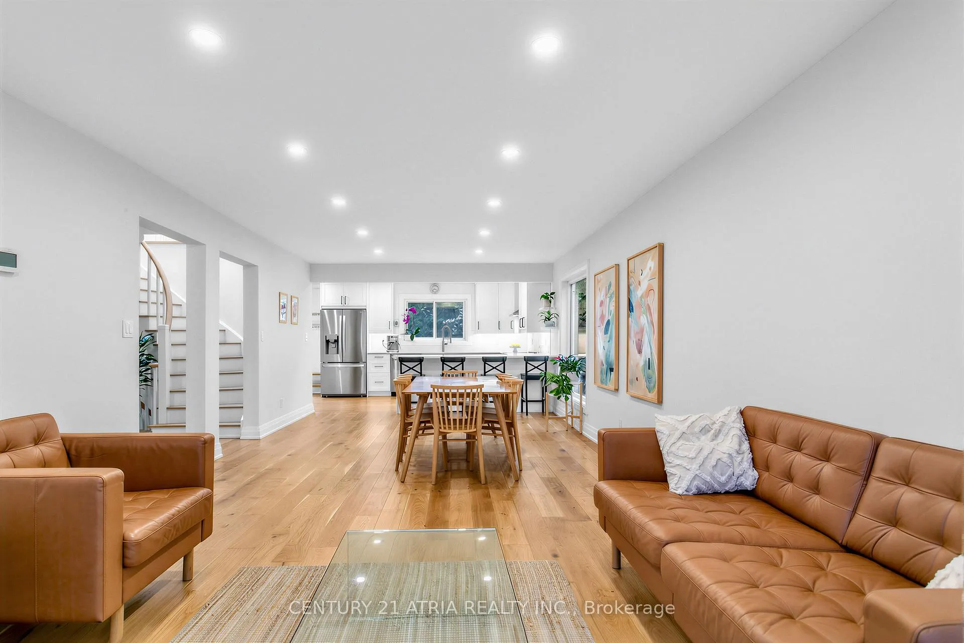 Photo 8 of 12 Granada Court, Markham, German Mills — HOMEH