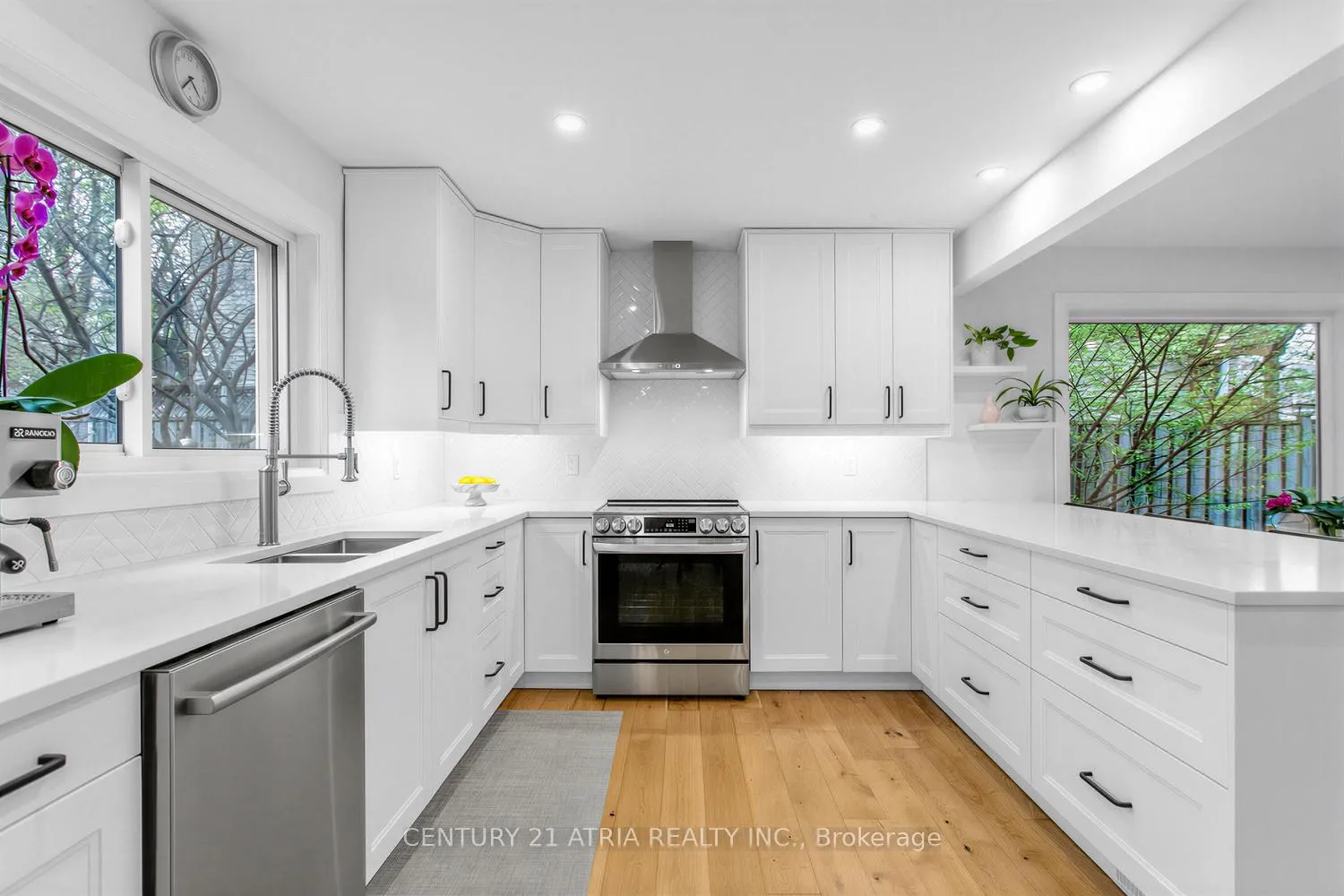 Photo 15 of 12 Granada Court, Markham, German Mills — HOMEH