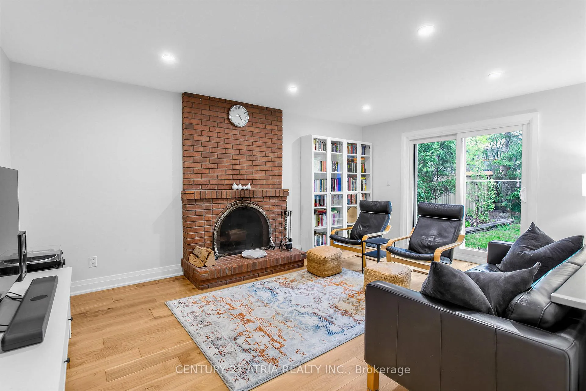 Photo 17 of 12 Granada Court, Markham, German Mills — HOMEH