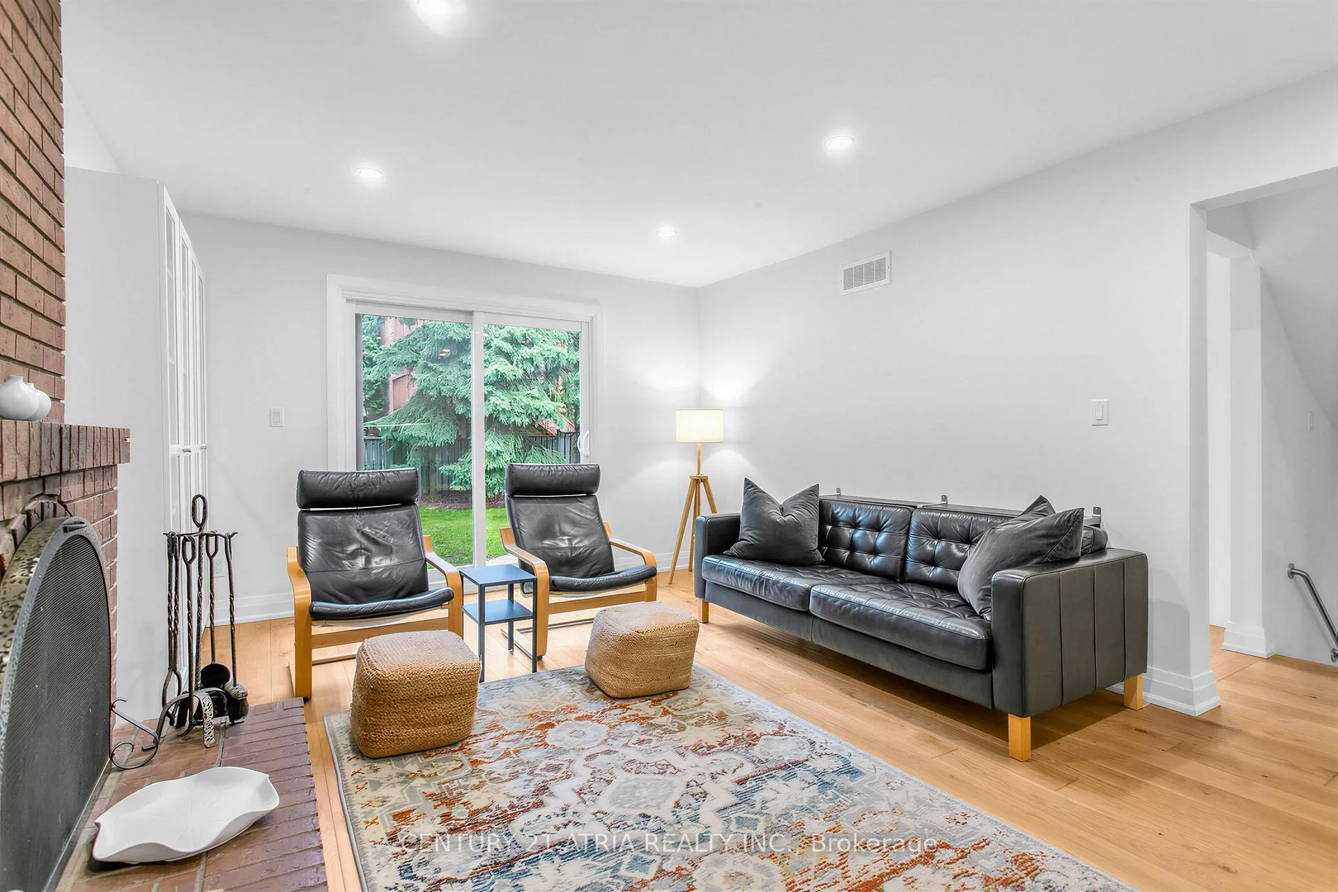 Photo 18 of 12 Granada Court, Markham, German Mills — HOMEH
