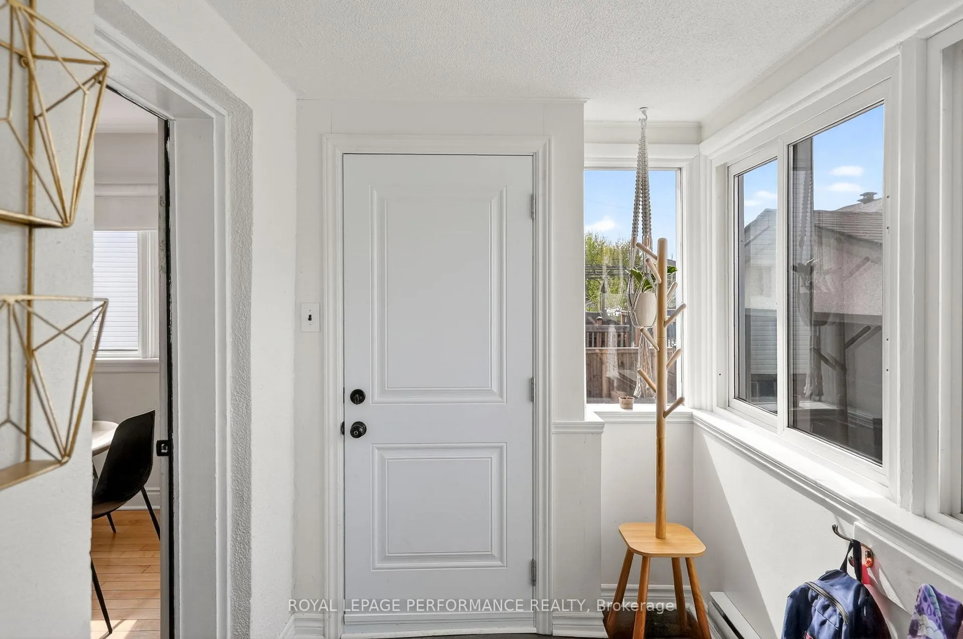 Photo 15 of 317 Shakespeare Street, Ottawa, Vanier — HOMEH