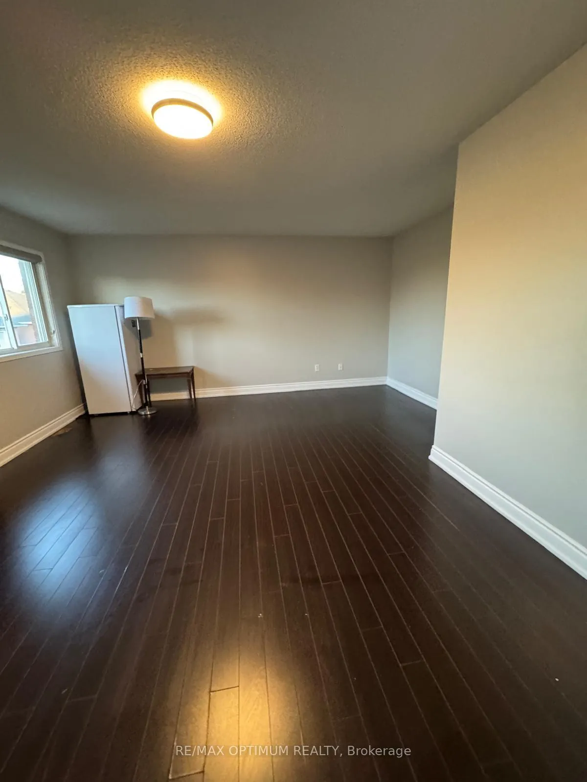 Photo 8 of 23 Four Seasons Circle, Brampton, Fletcher's Meadow — HOMEH