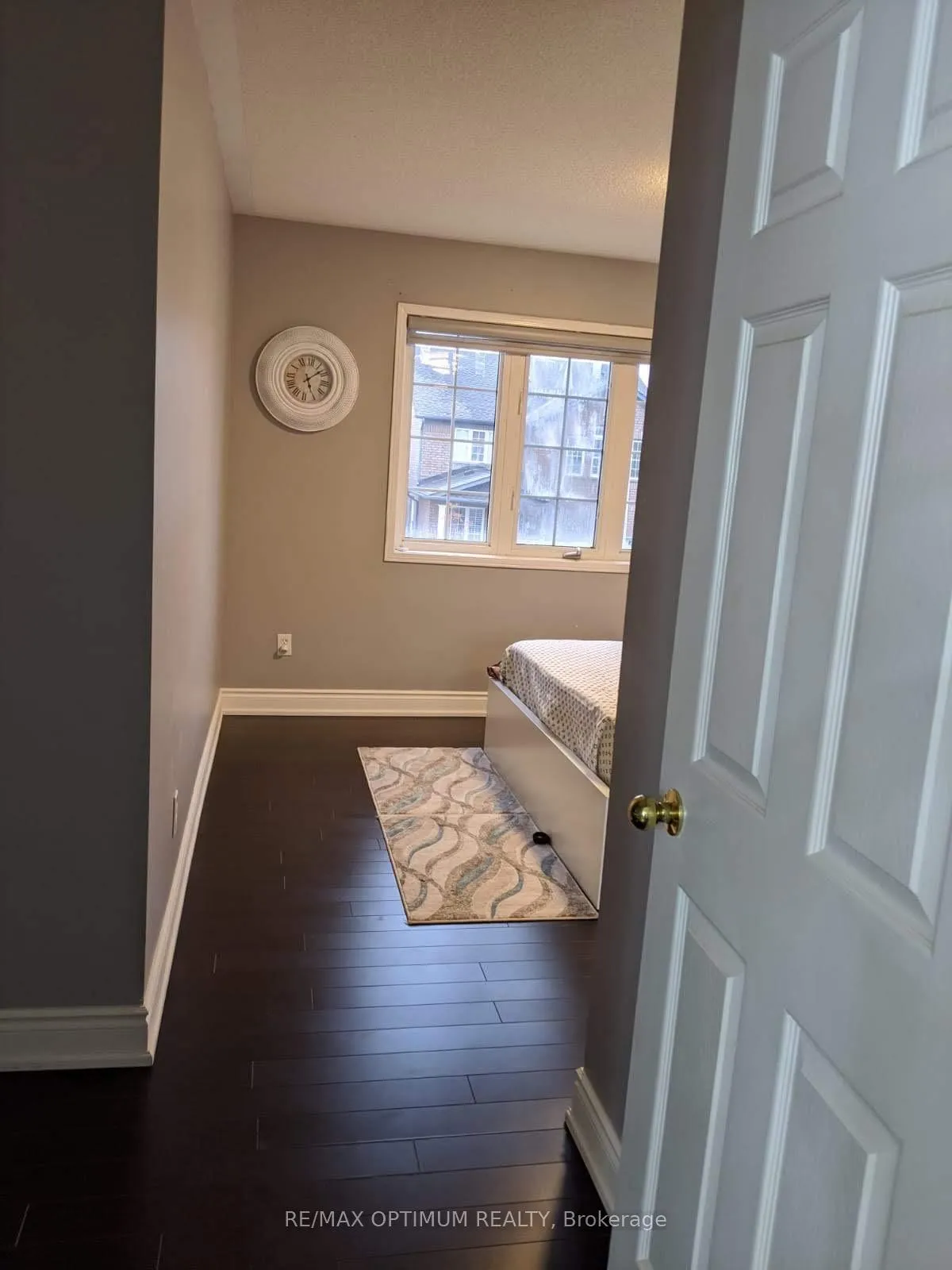 Photo 14 of 23 Four Seasons Circle, Brampton, Fletcher's Meadow — HOMEH