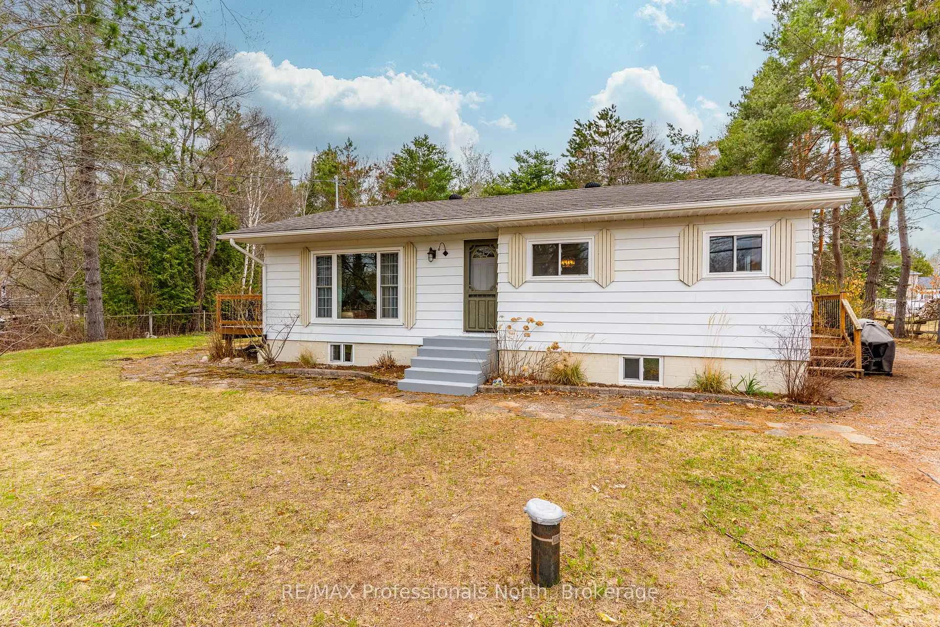 Photo 3 of 2195 Loop Road, Highlands East, Monmouth — HOMEH