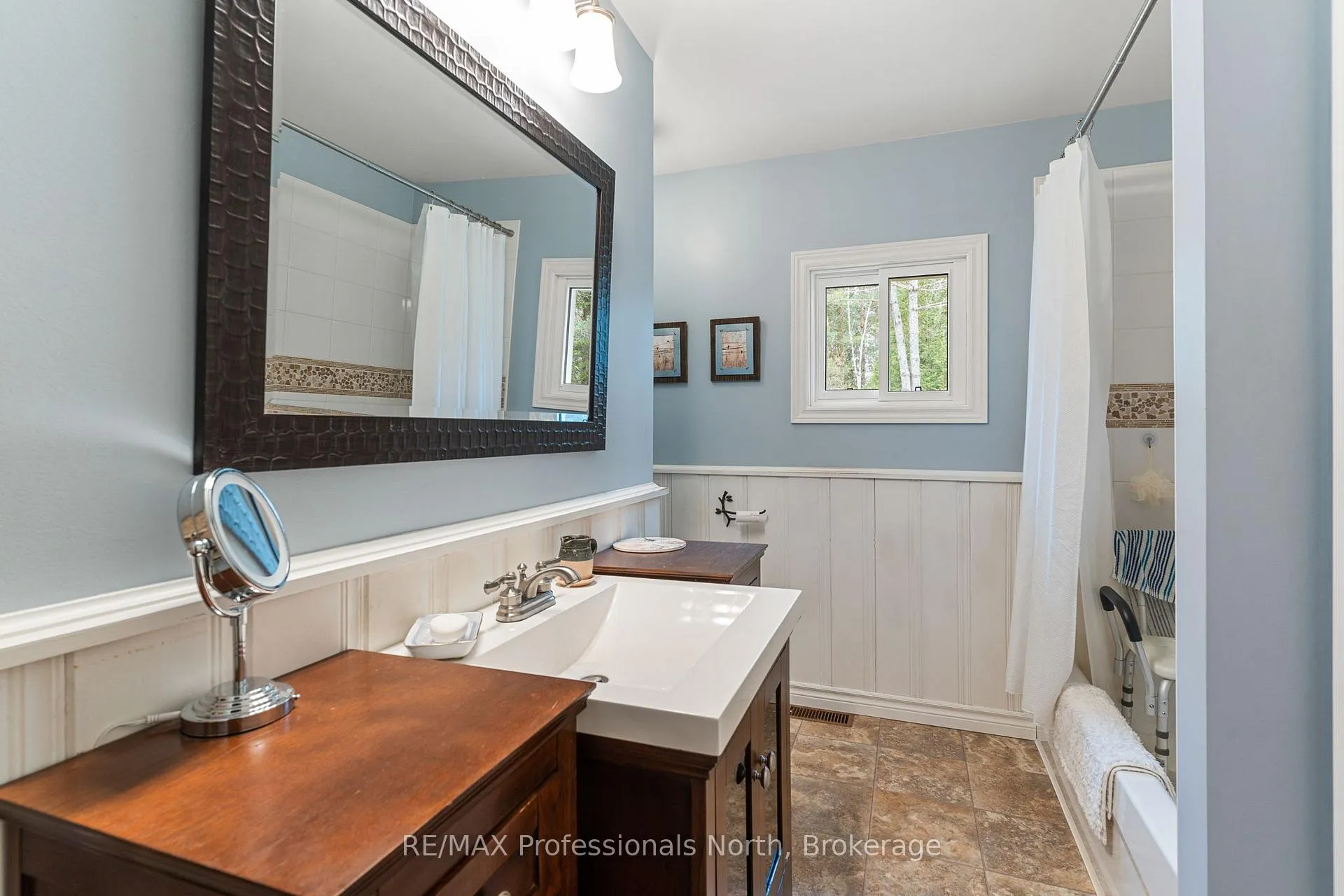 Photo 20 of 2195 Loop Road, Highlands East, Monmouth — HOMEH
