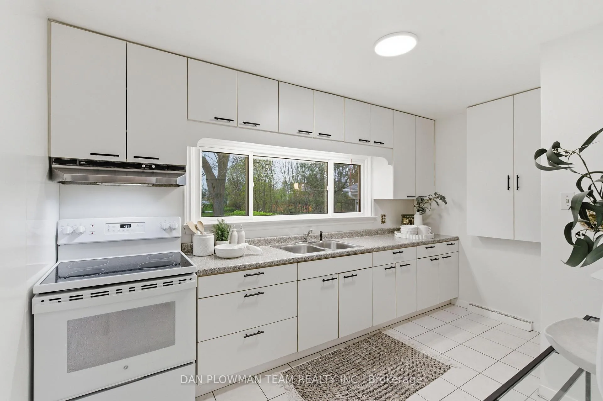 Photo 10 of 108 Powell Road, Whitby, Blue Grass Meadows — HOMEH