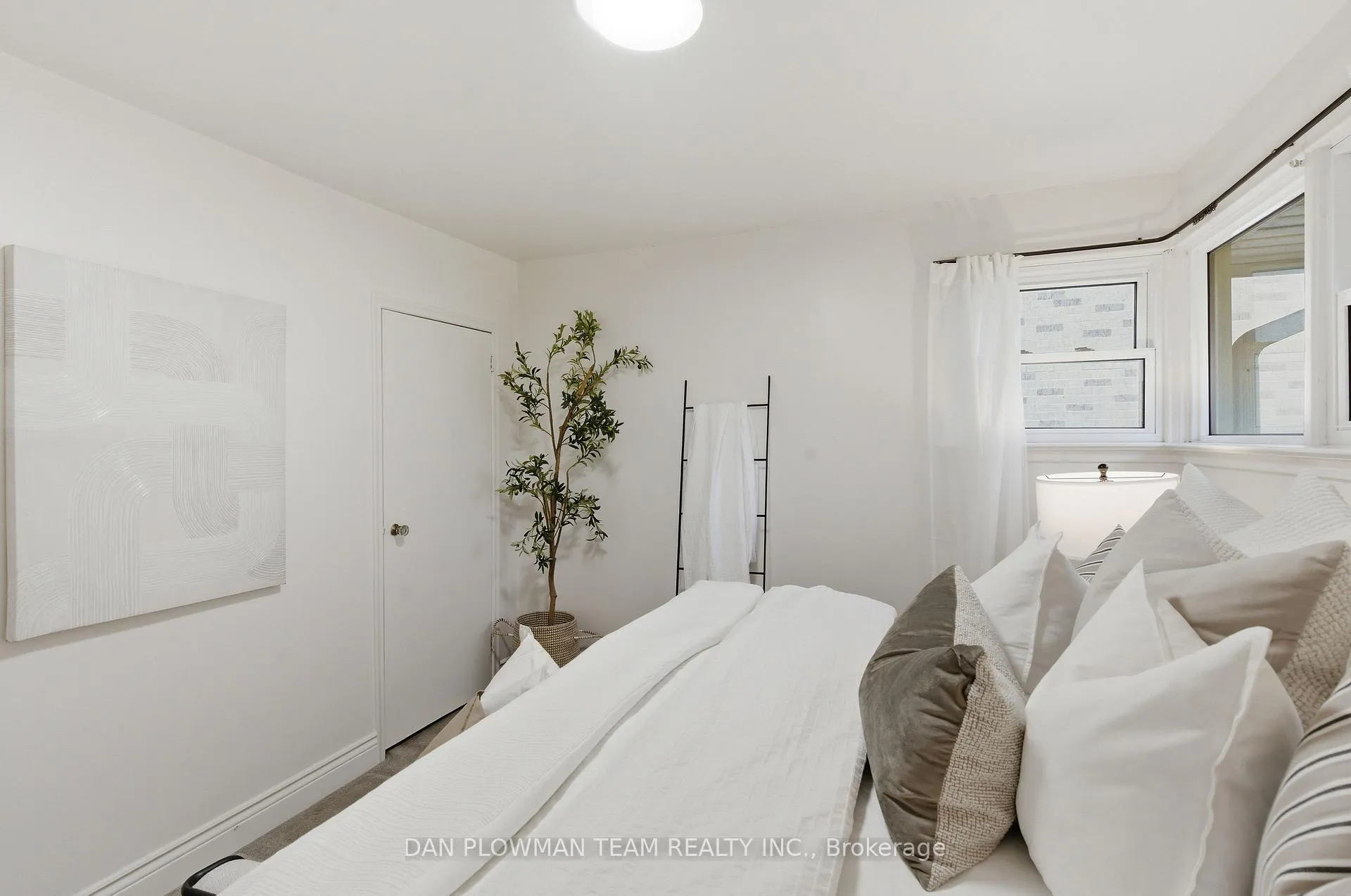 Photo 17 of 108 Powell Road, Whitby, Blue Grass Meadows — HOMEH