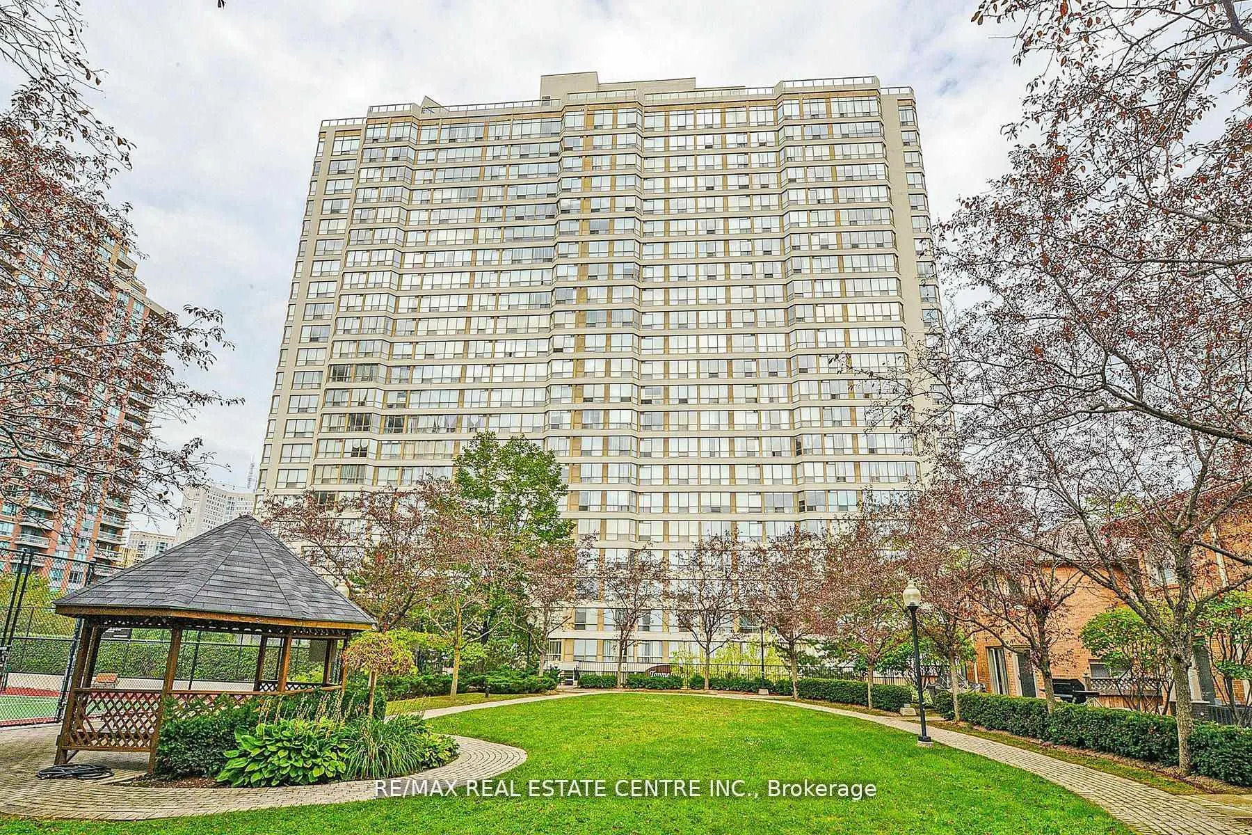 Photo of Unit 1805, 55 Elm Drive