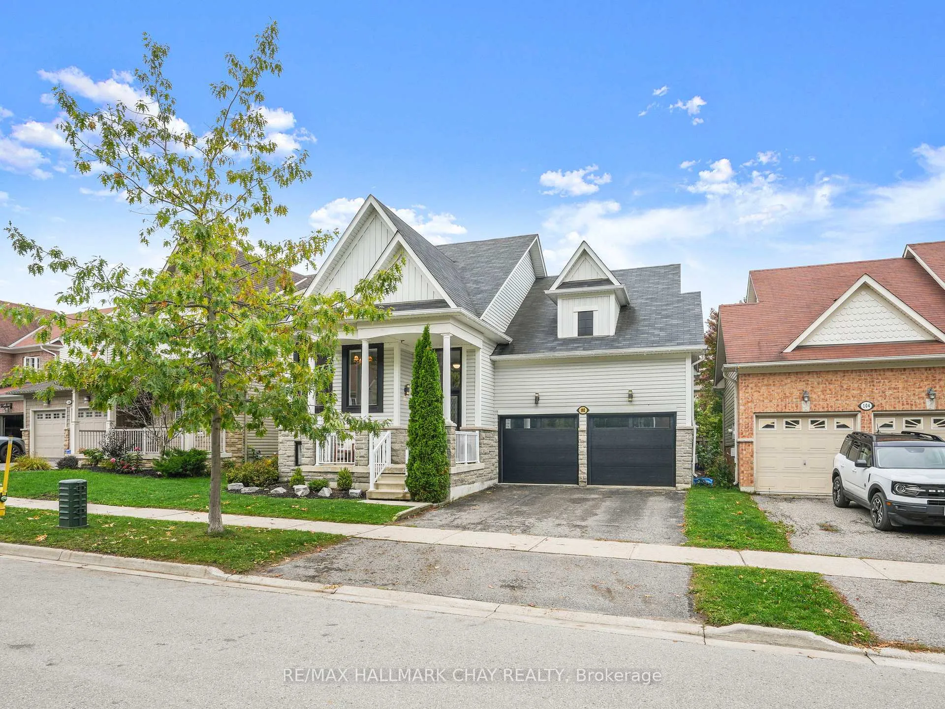 Photo 1 of 102 Diana Way, Barrie, Innis-Shore — HOMEH
