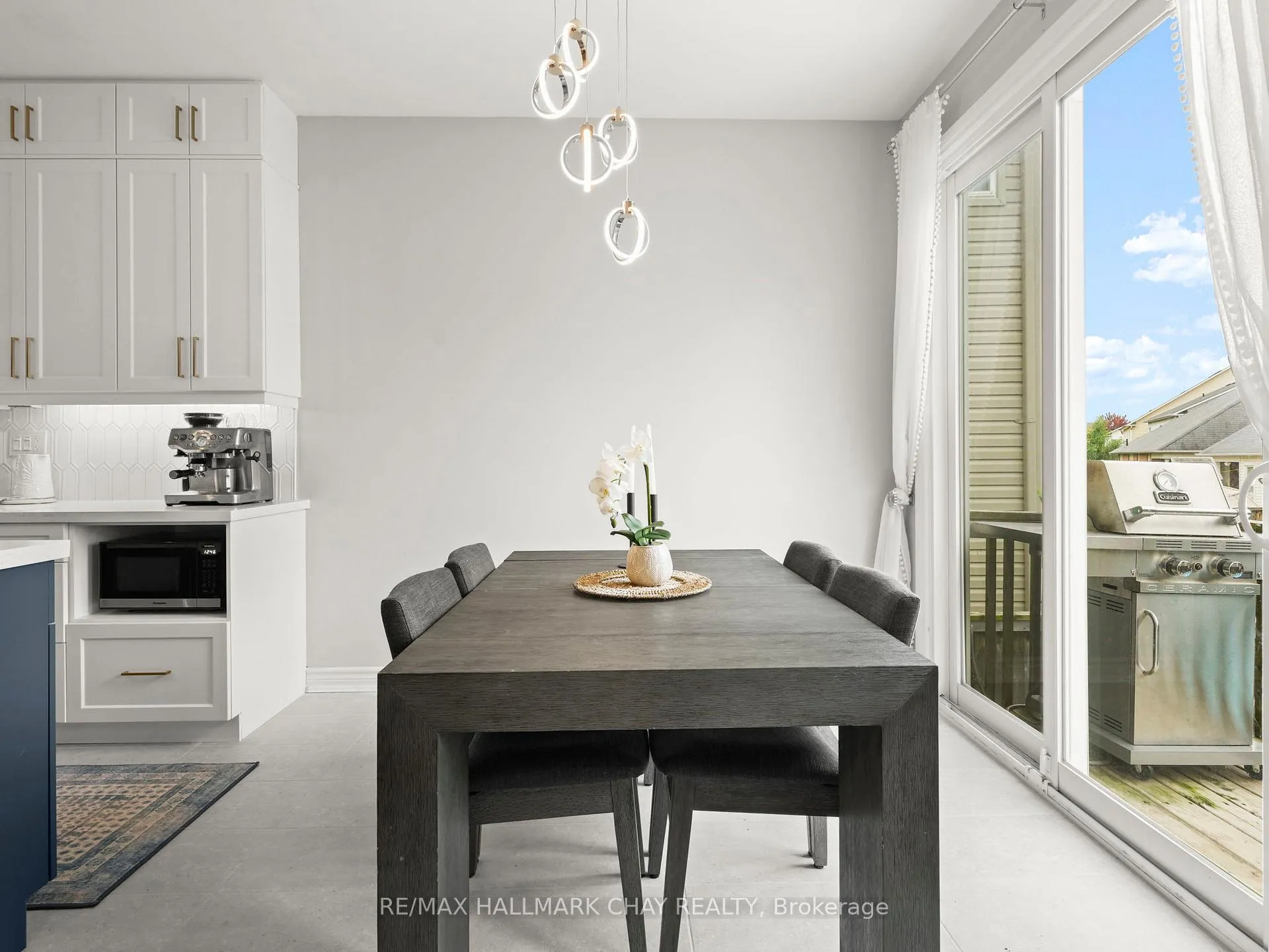 Photo 20 of 102 Diana Way, Barrie, Innis-Shore — HOMEH