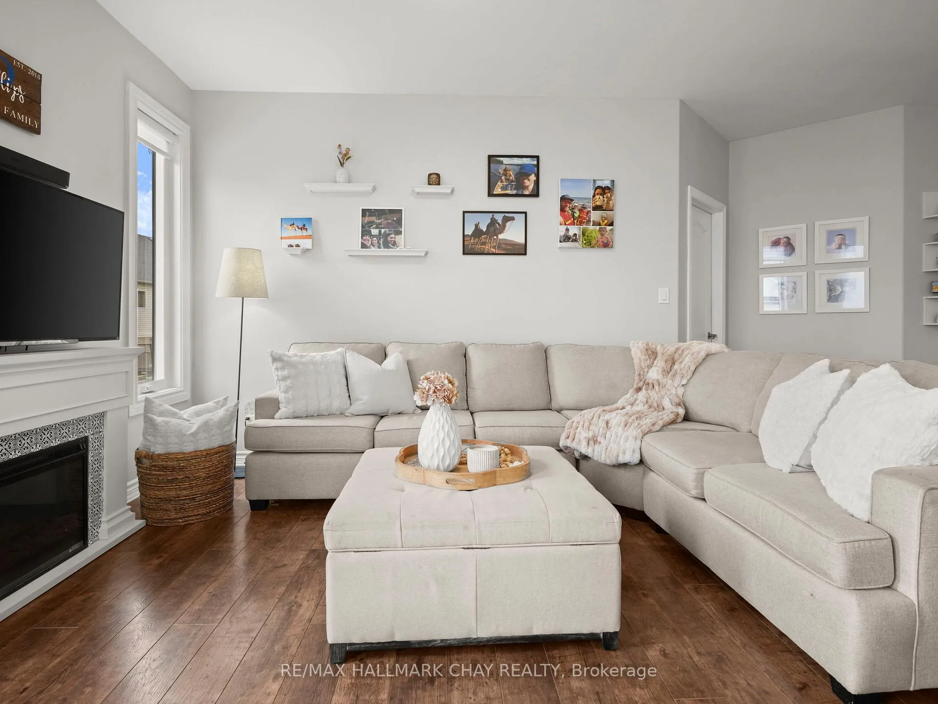 Photo 27 of 102 Diana Way, Barrie, Innis-Shore — HOMEH