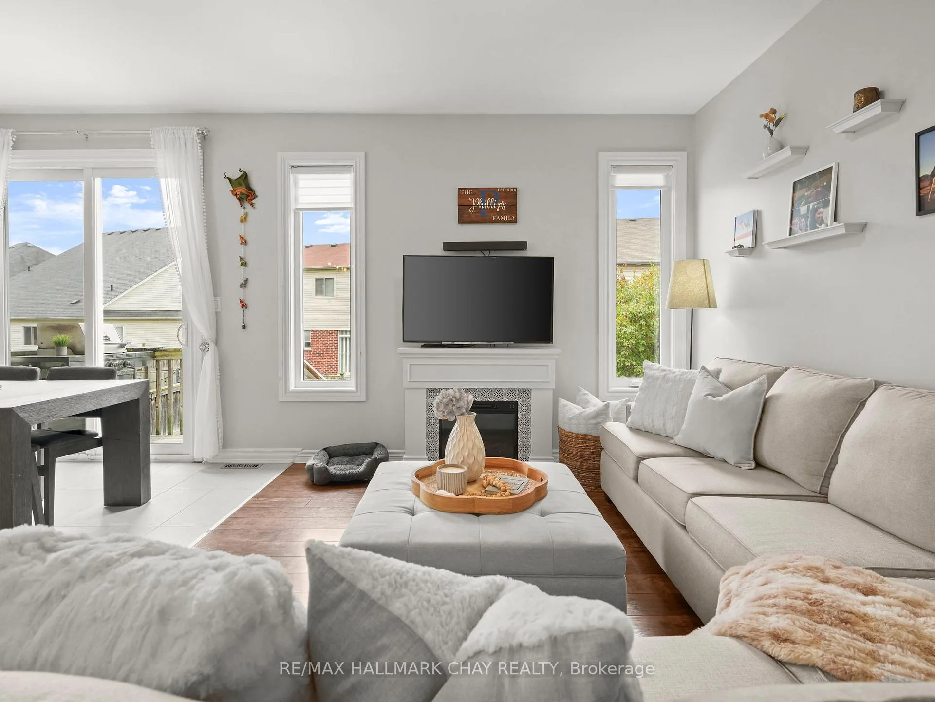 Photo 29 of 102 Diana Way, Barrie, Innis-Shore — HOMEH