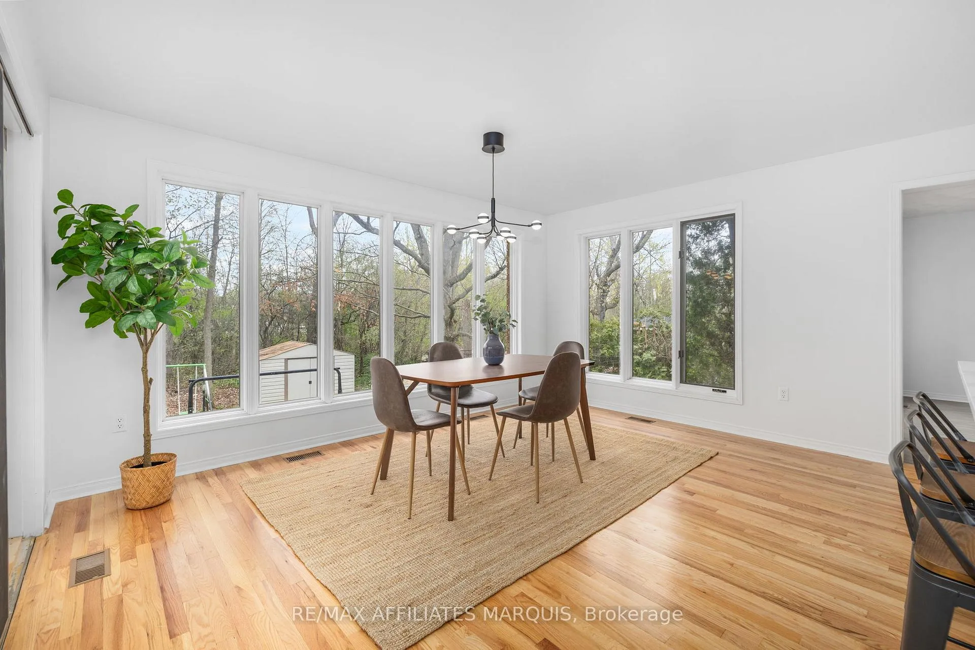 Photo 14 of 15 Davis Drive, Smiths Falls — HOMEH