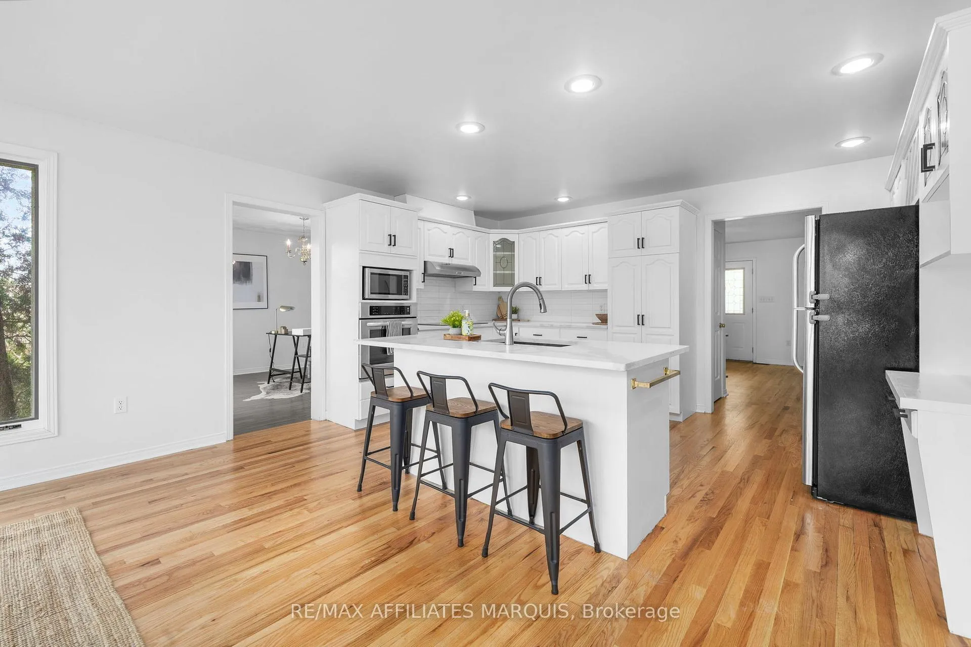 Photo 15 of 15 Davis Drive, Smiths Falls — HOMEH