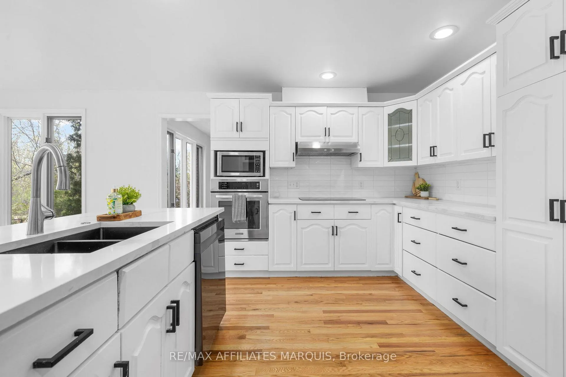 Photo 17 of 15 Davis Drive, Smiths Falls — HOMEH