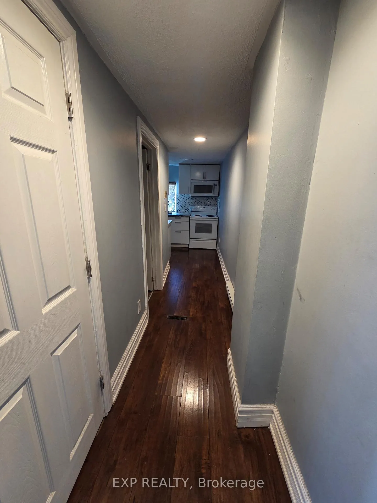 Photo 3 of Unit 2, 2021 Edinburgh Drive, Burlington, Brant — HOMEH