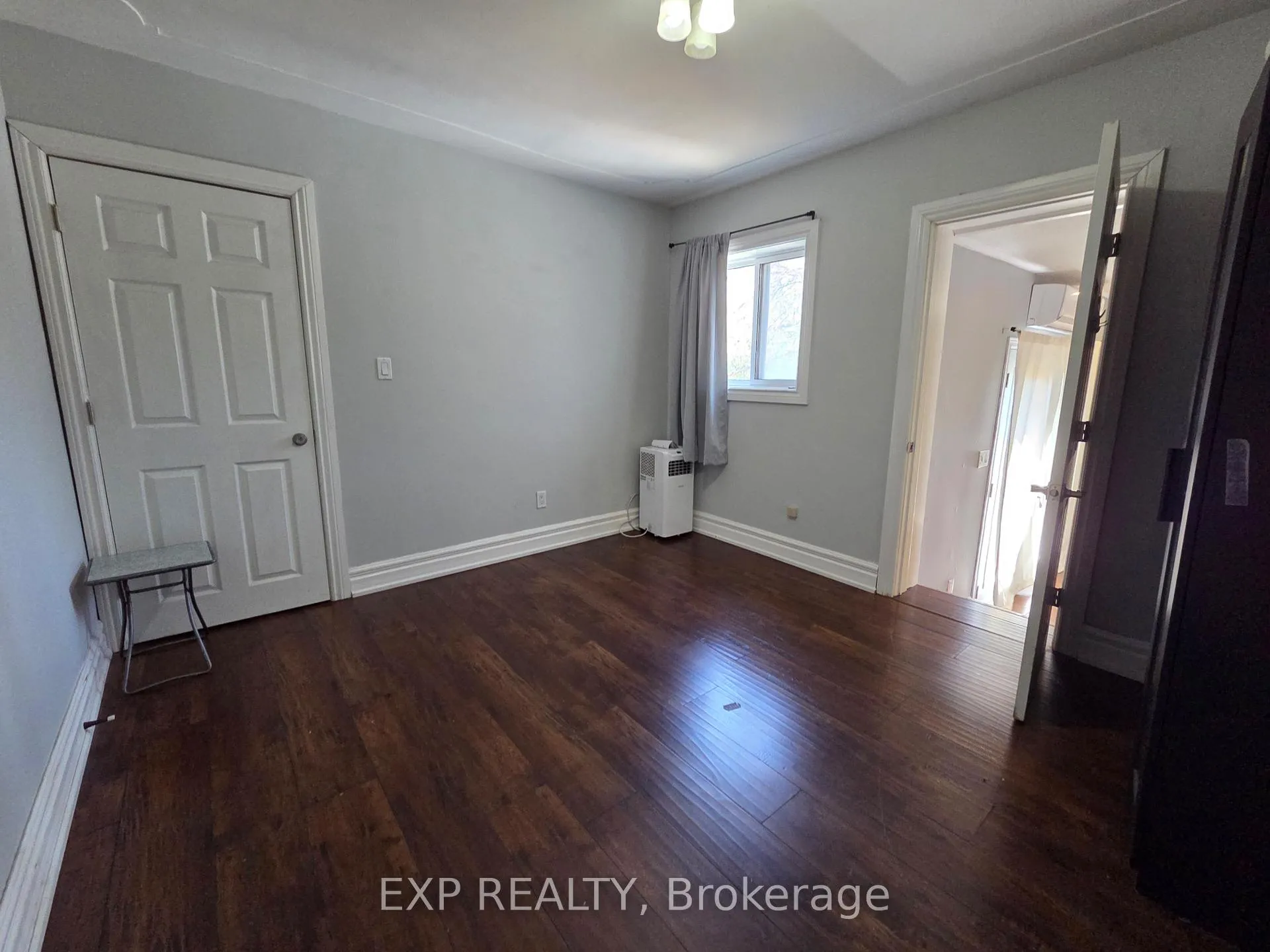 Photo 6 of Unit 2, 2021 Edinburgh Drive, Burlington, Brant — HOMEH
