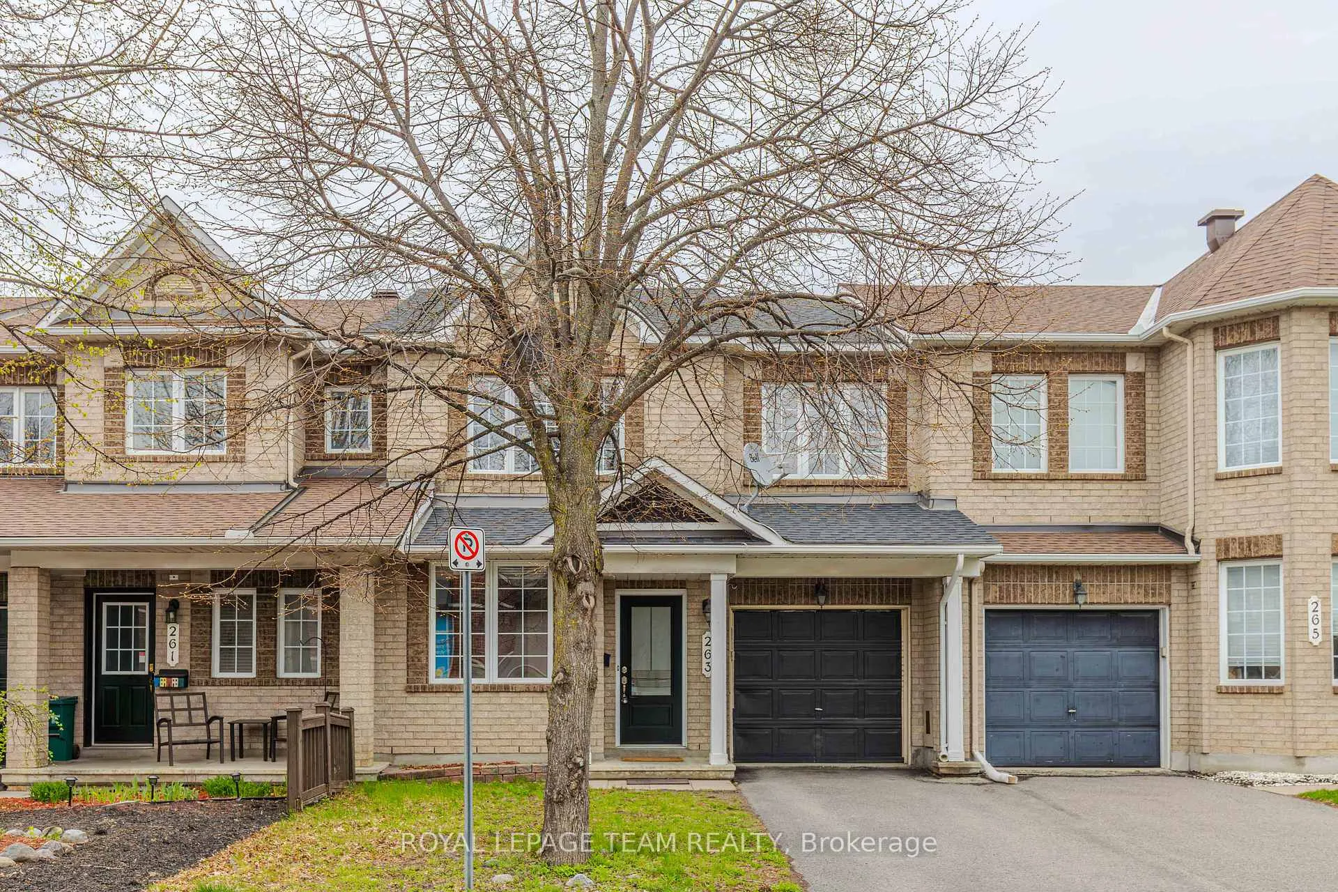 Photo 1 of 263 Cresthaven Drive, Ottawa, Barrhaven East — HOMEH