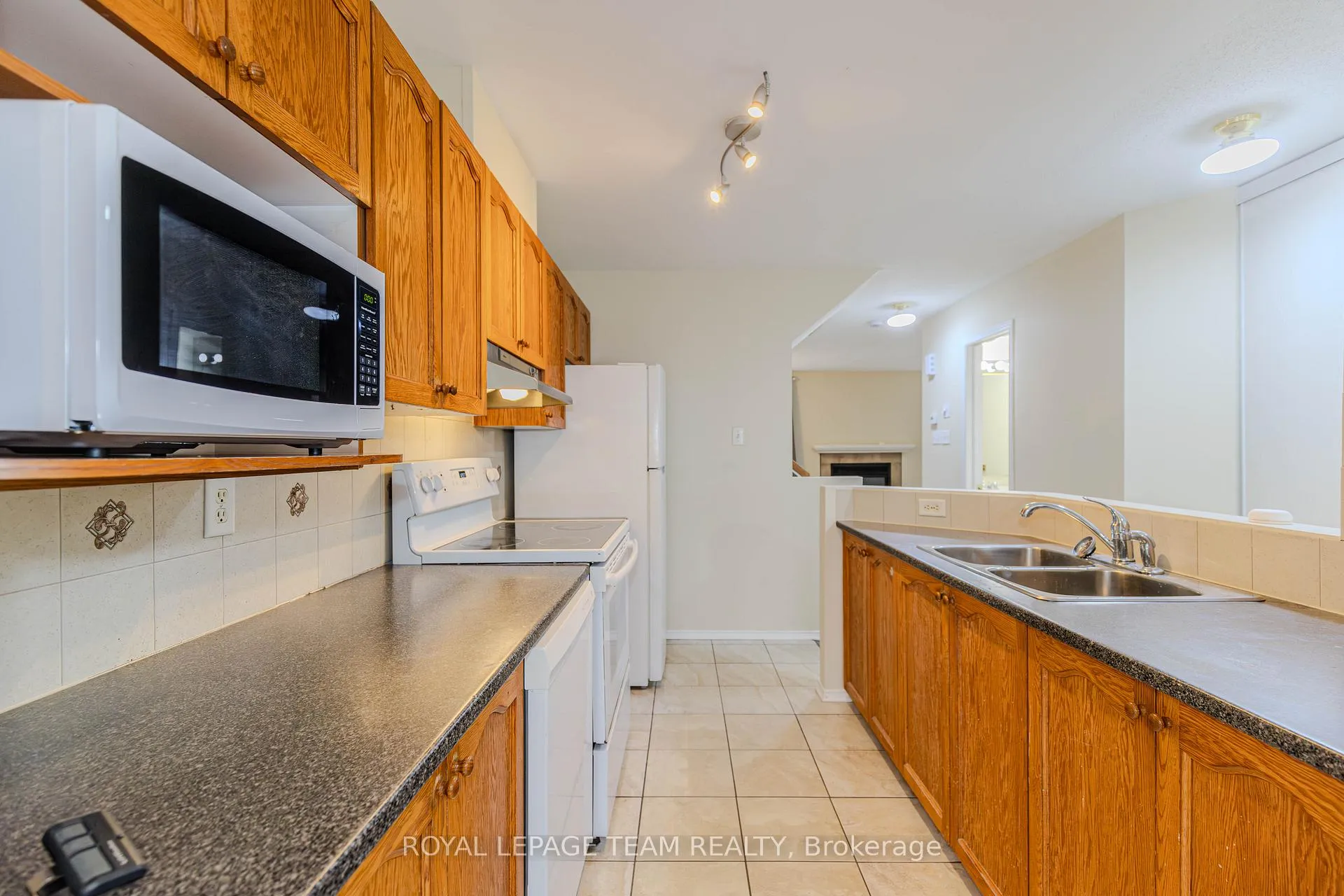 Photo 7 of 263 Cresthaven Drive, Ottawa, Barrhaven East — HOMEH
