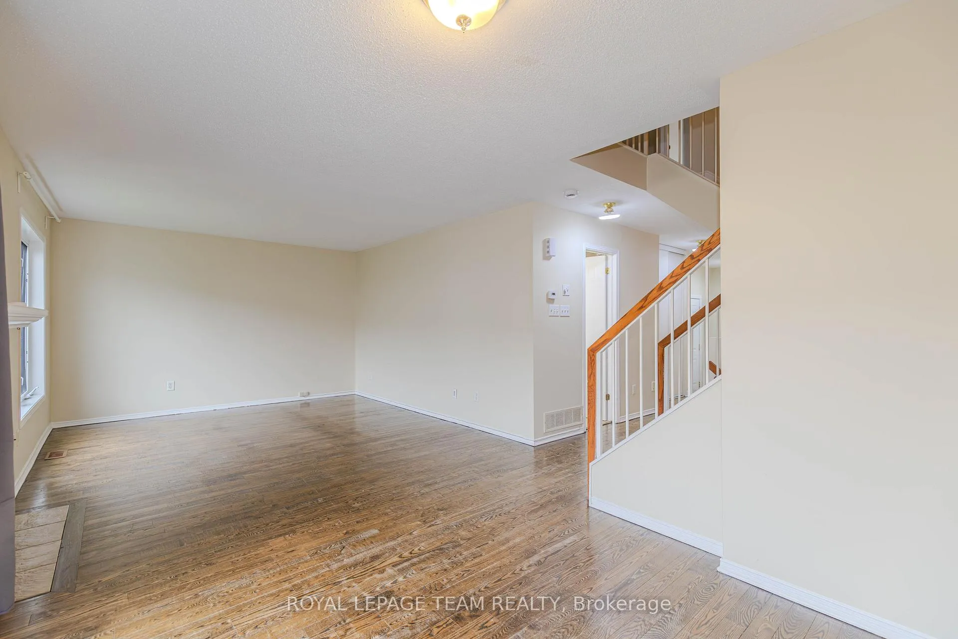 Photo 17 of 263 Cresthaven Drive, Ottawa, Barrhaven East — HOMEH