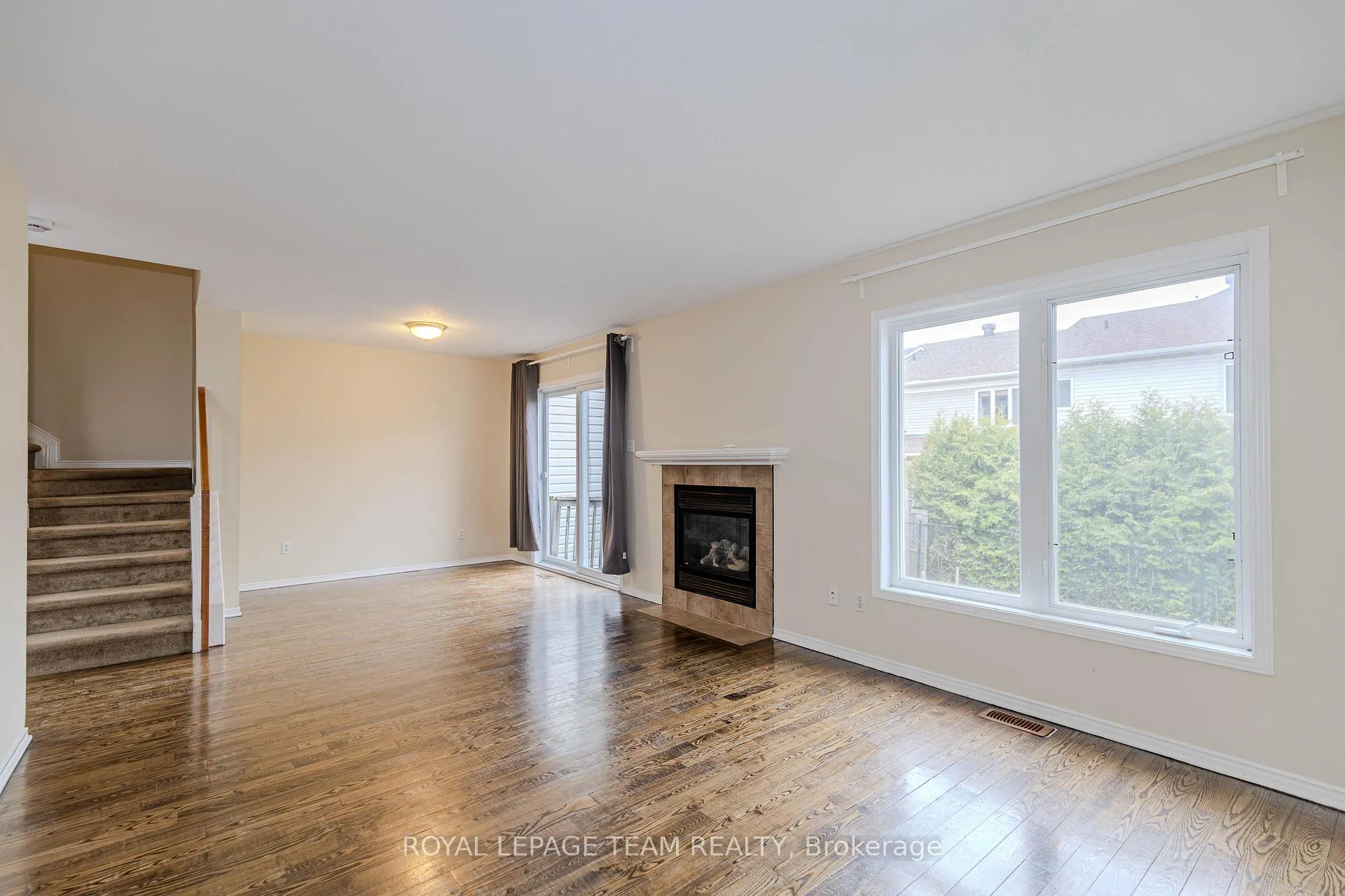 Photo 23 of 263 Cresthaven Drive, Ottawa, Barrhaven East — HOMEH