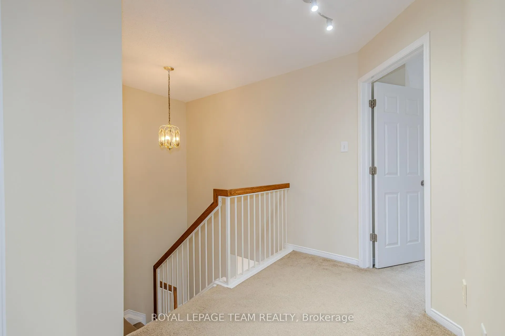Photo 27 of 263 Cresthaven Drive, Ottawa, Barrhaven East — HOMEH